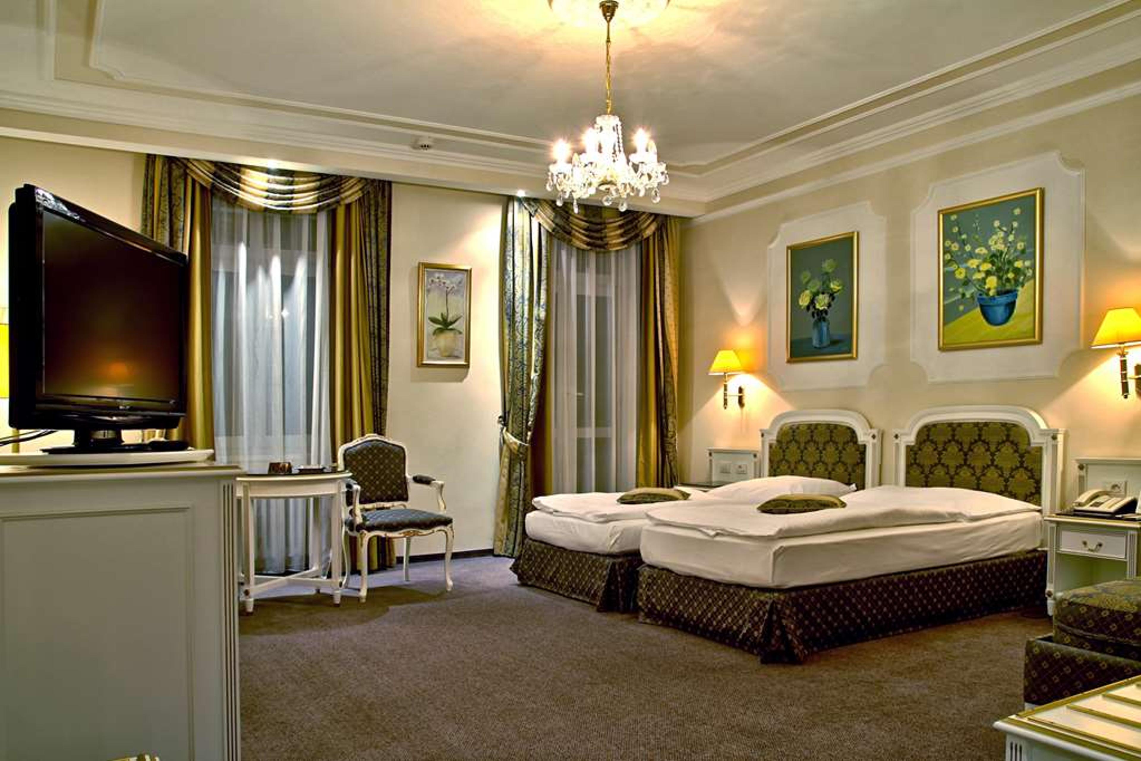TOP CCL ESPLANADE SPA AND GOLF