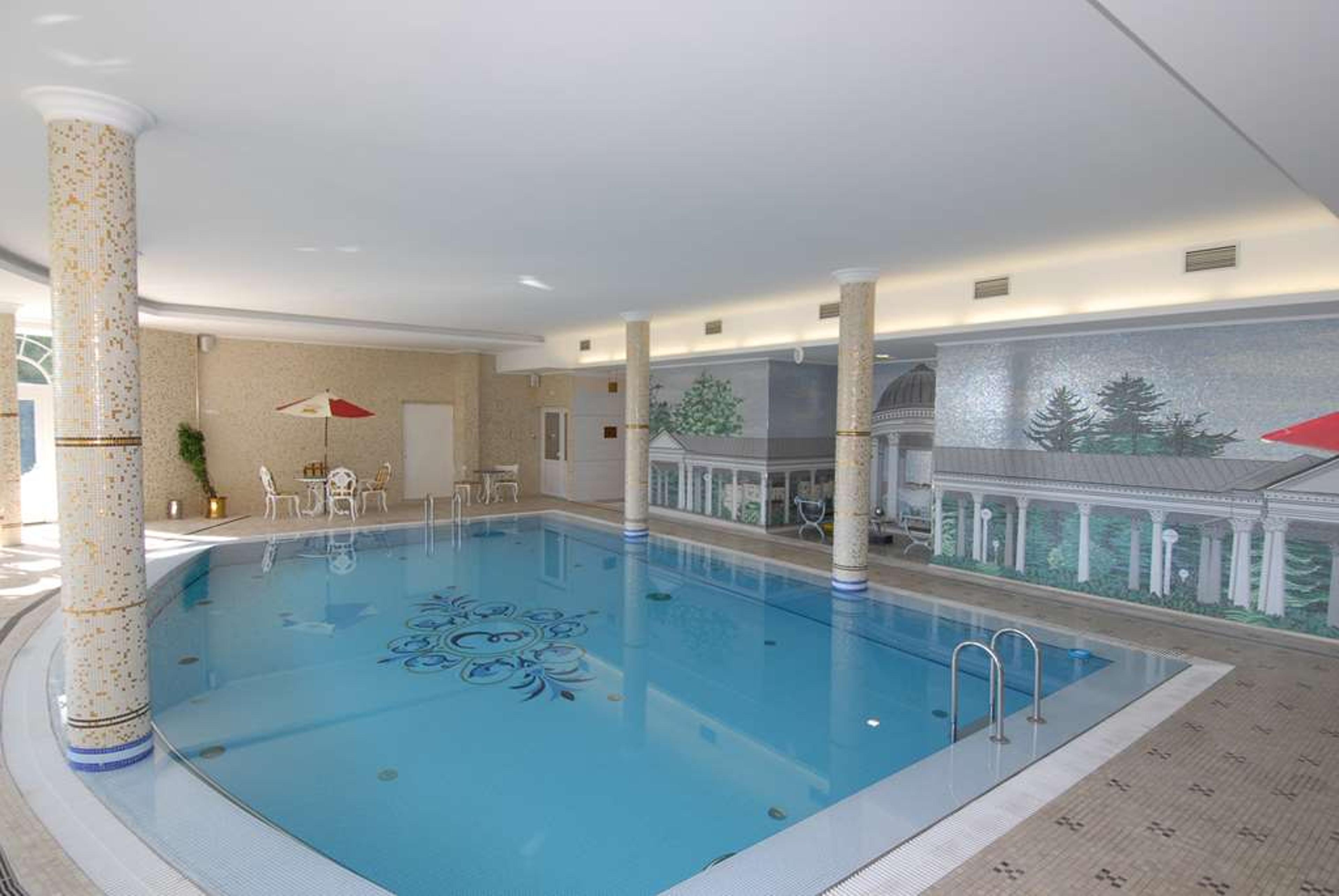 TOP CCL ESPLANADE SPA AND GOLF