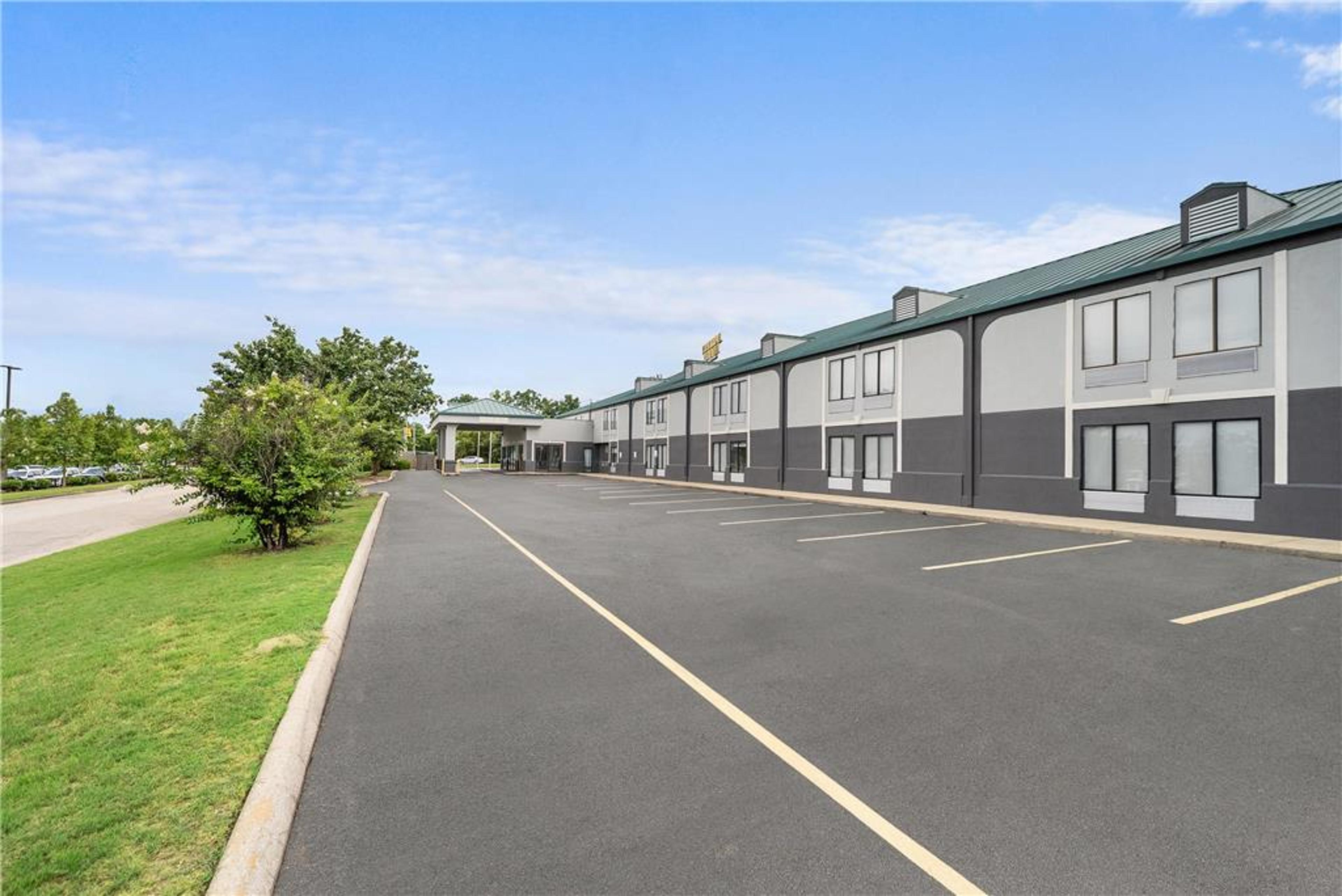 QUALITY INN AUBURN CAMPUS AREA I-85