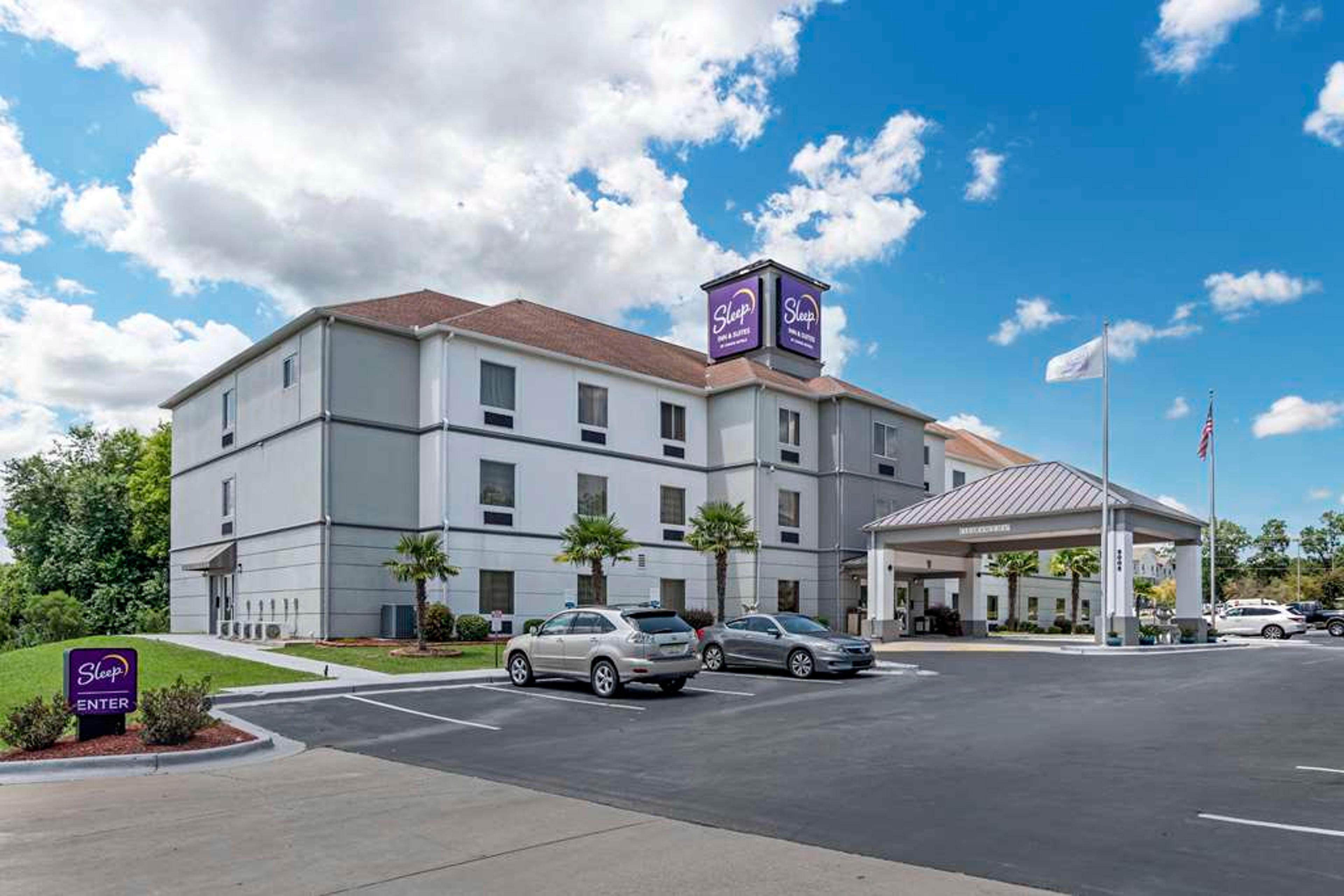 SLEEP INN AND SUITES