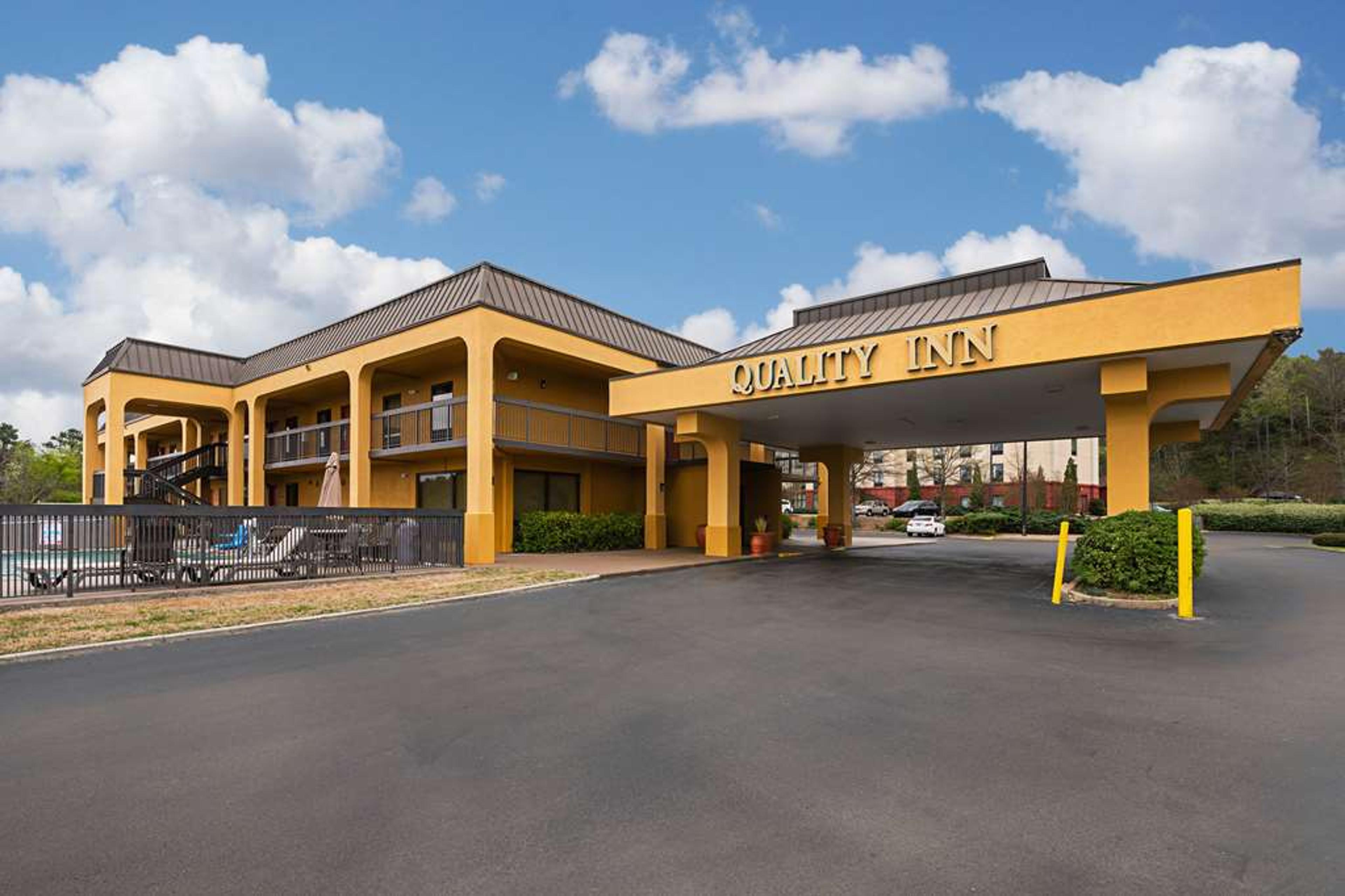 QUALITY INN AIRPORT - SOUTHEAST