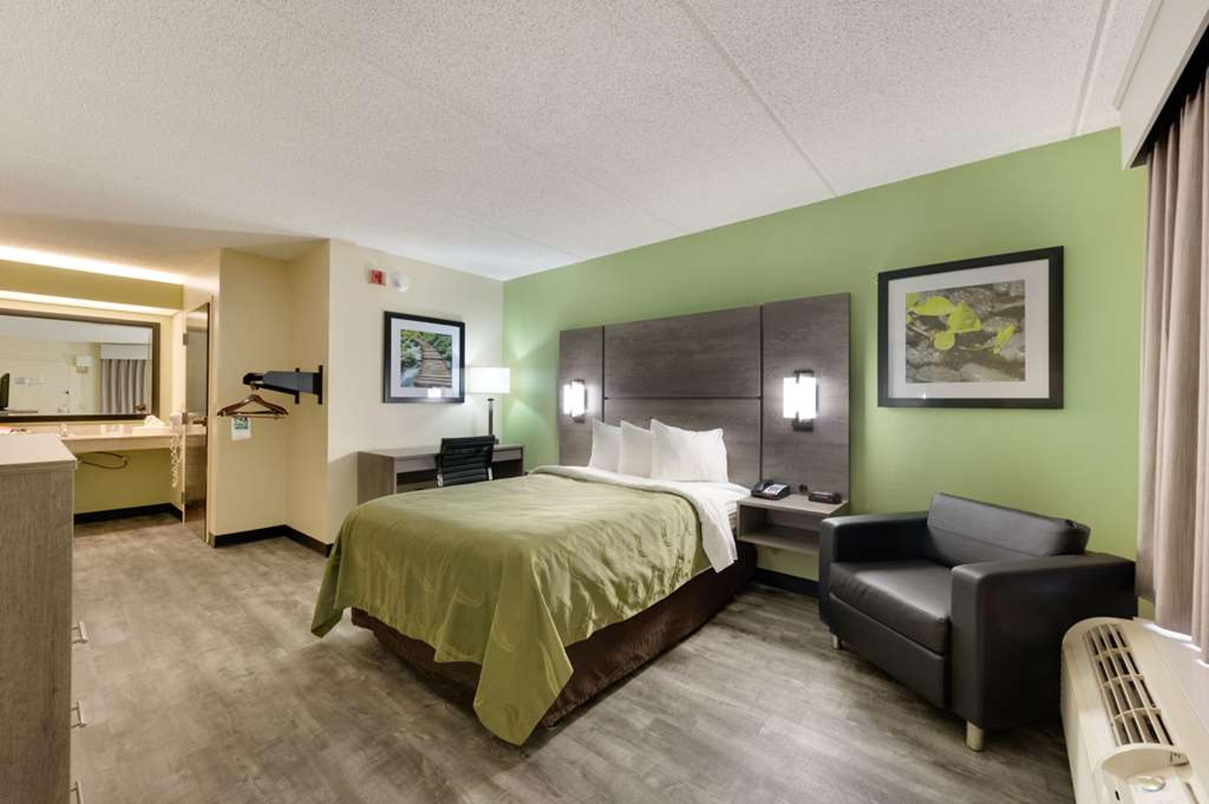 QUALITY INN AIRPORT - SOUTHEAST