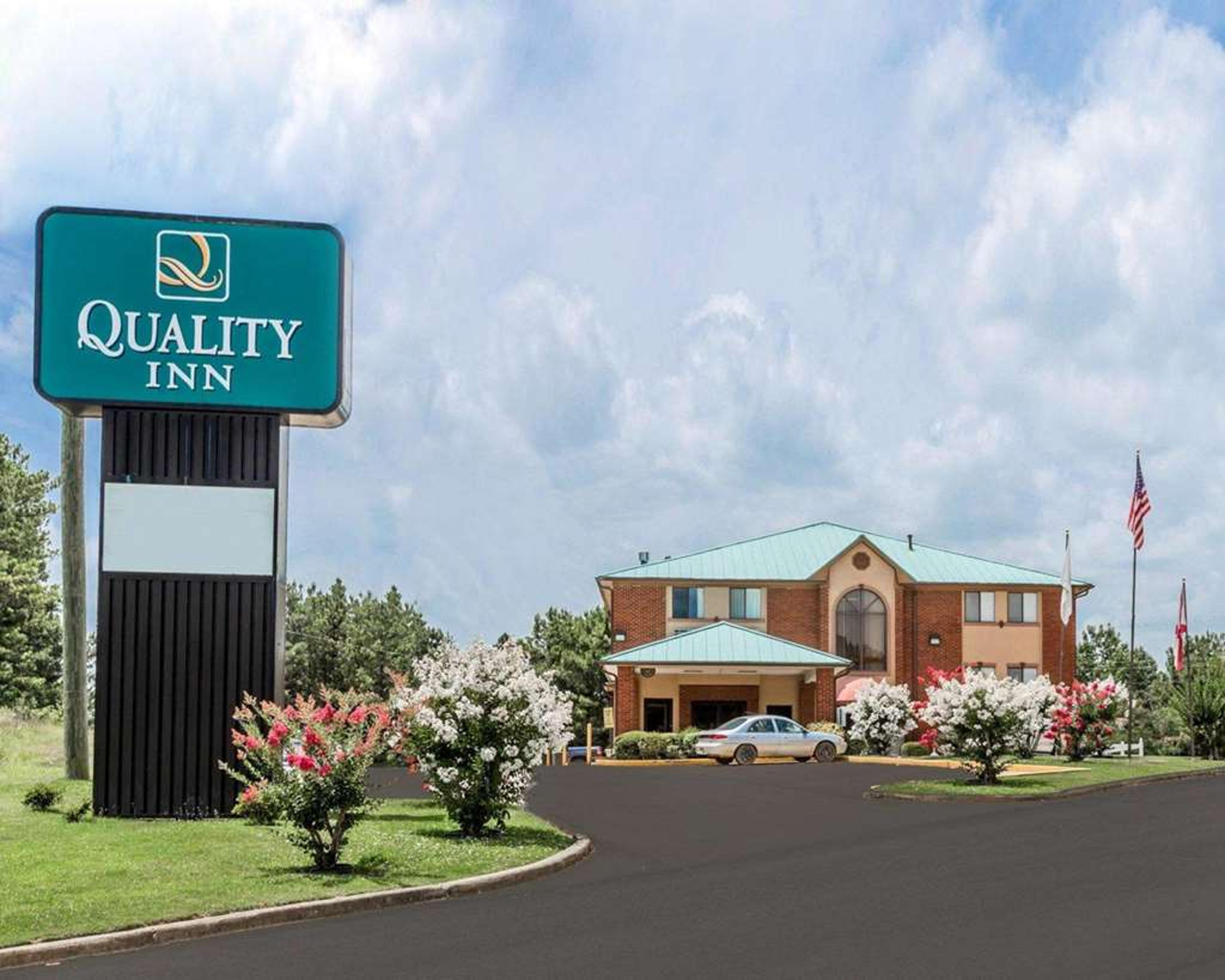QUALITY INN PELL CITY I-20 EXIT 158