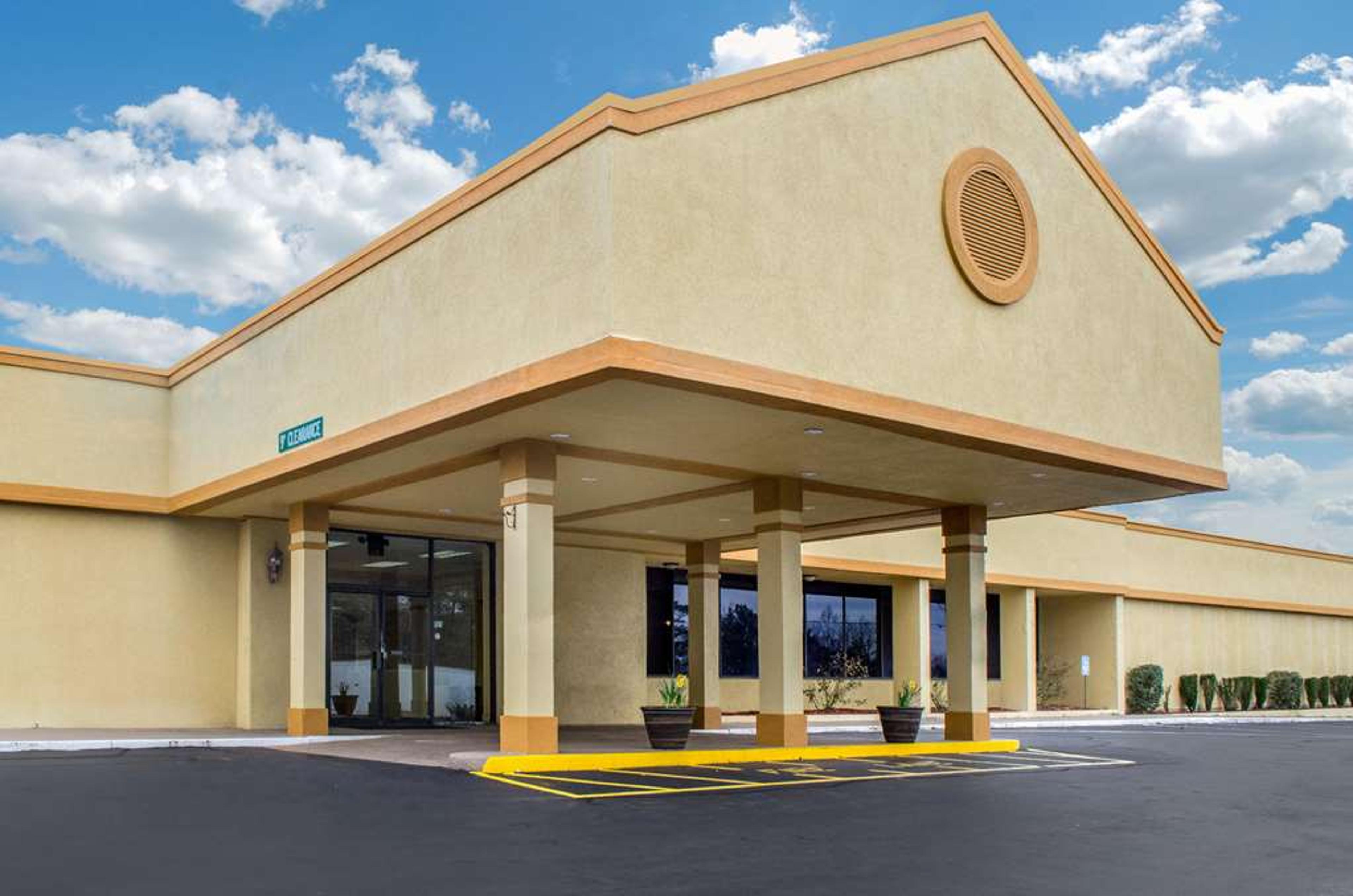 QUALITY INN UNIVERSITY AREA