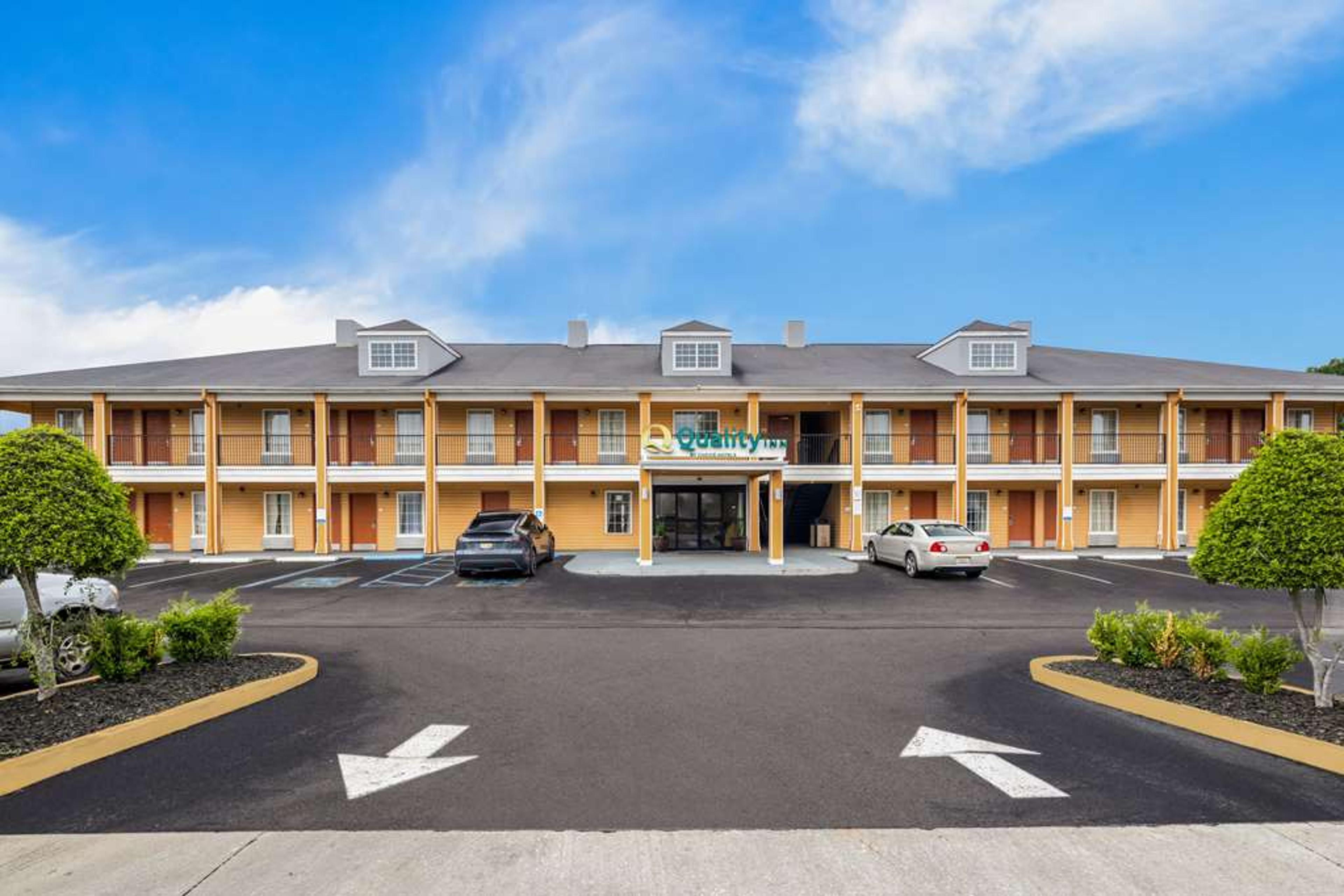 QUALITY INN DECATUR RIVER CITY