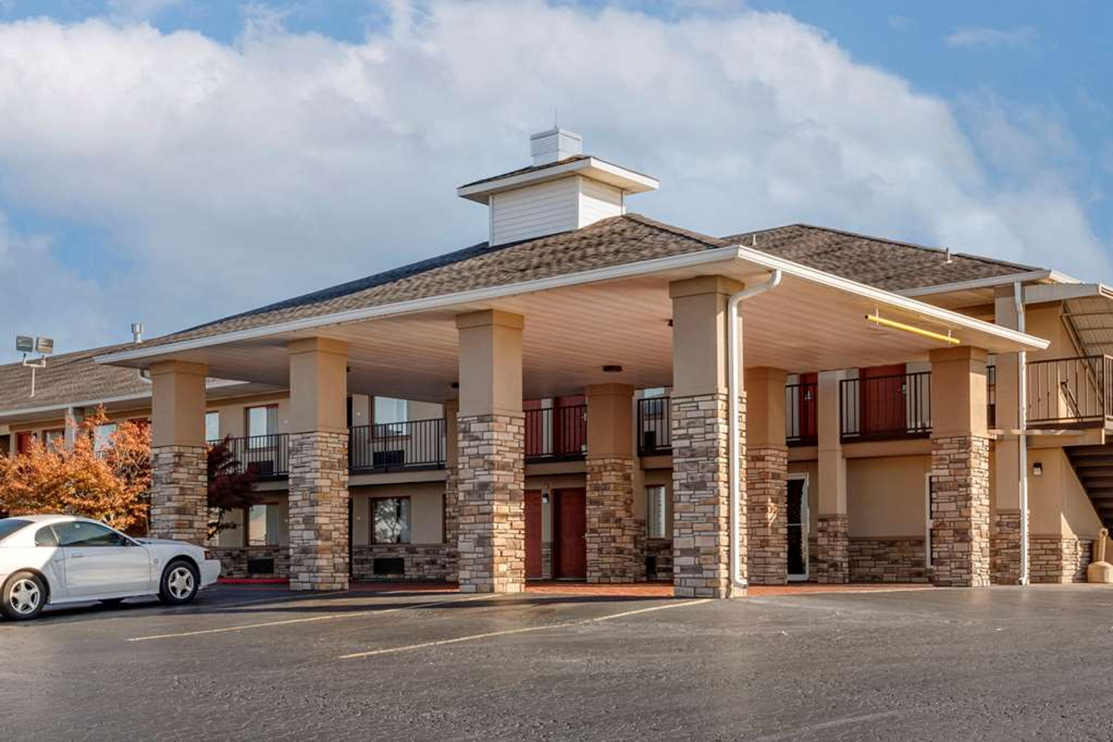 QUALITY INN RUSSELLVILLE I-40