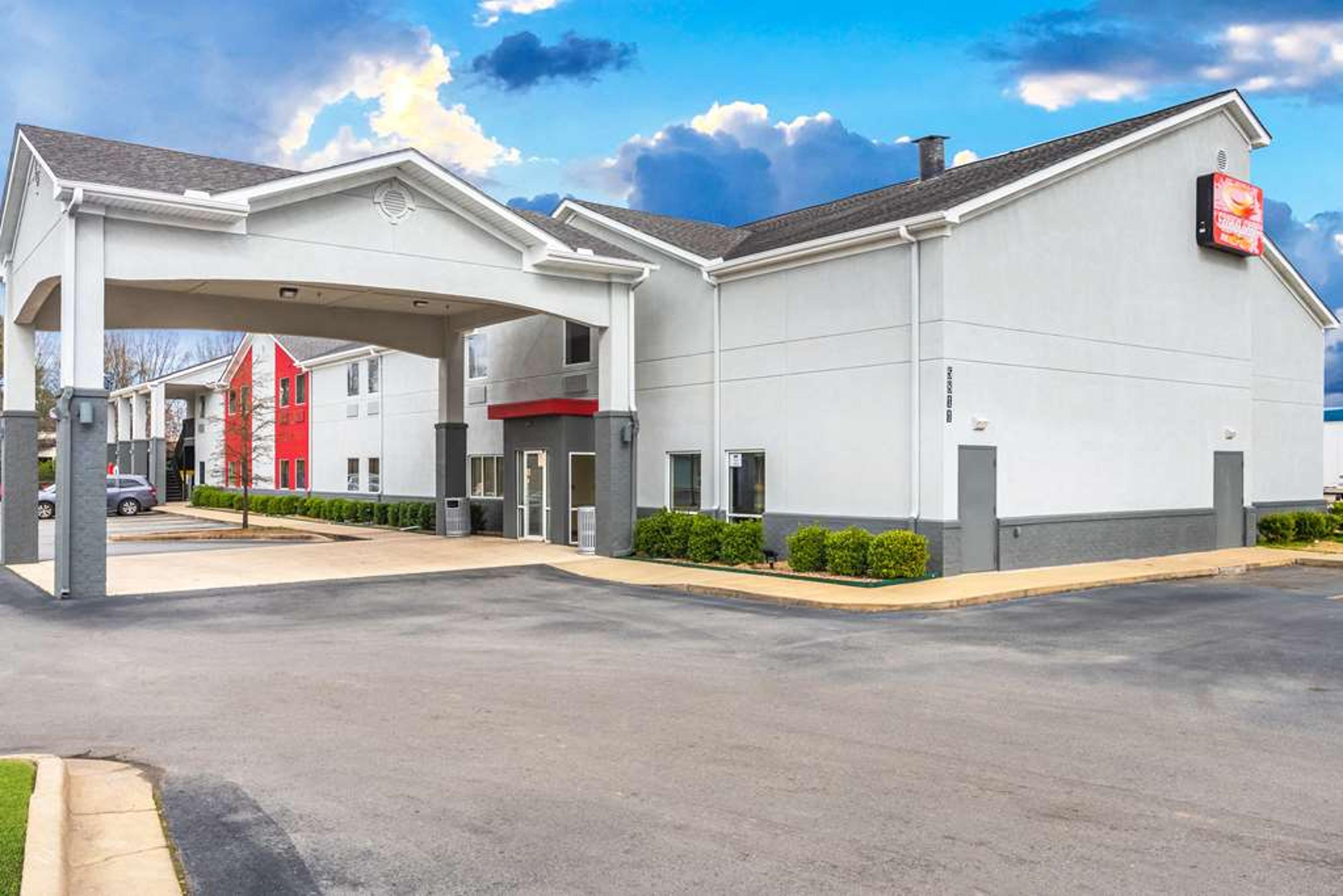 ECONO LODGE INN AND SUITES PRITCHAR