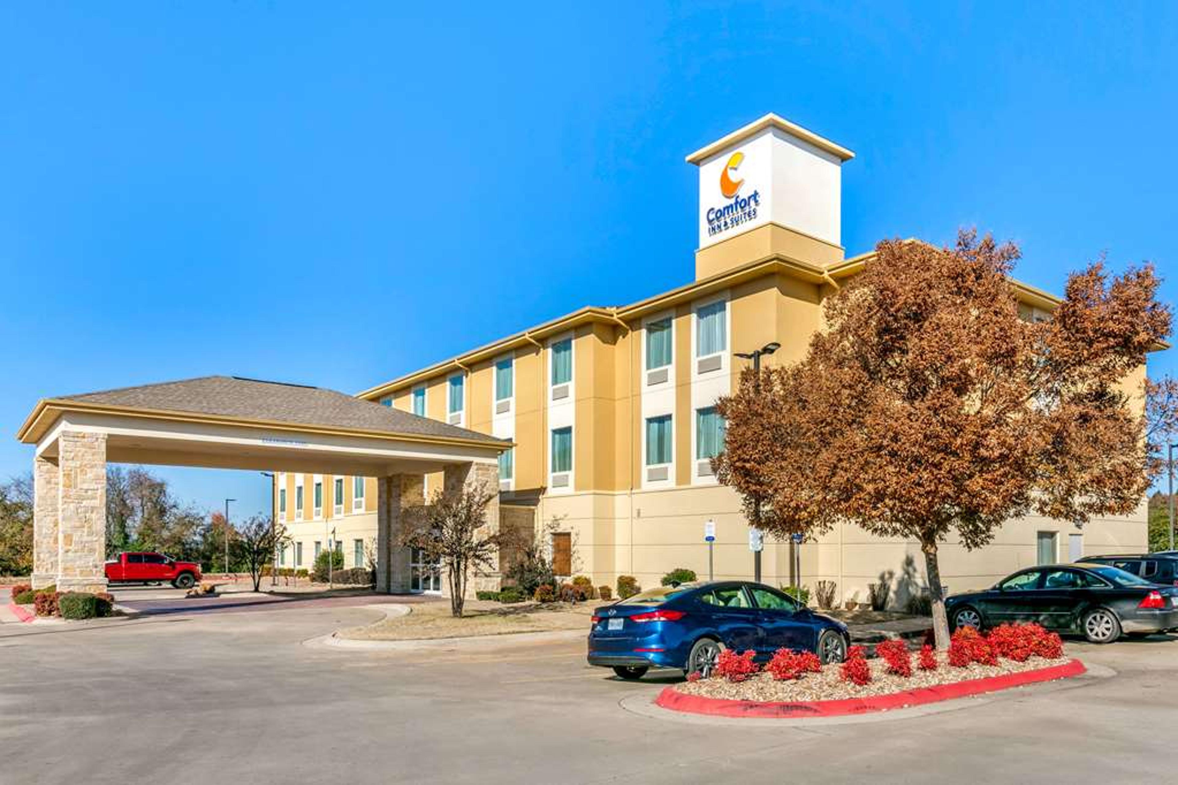 COMFORT INN AND SUITES VAN BUREN-FT