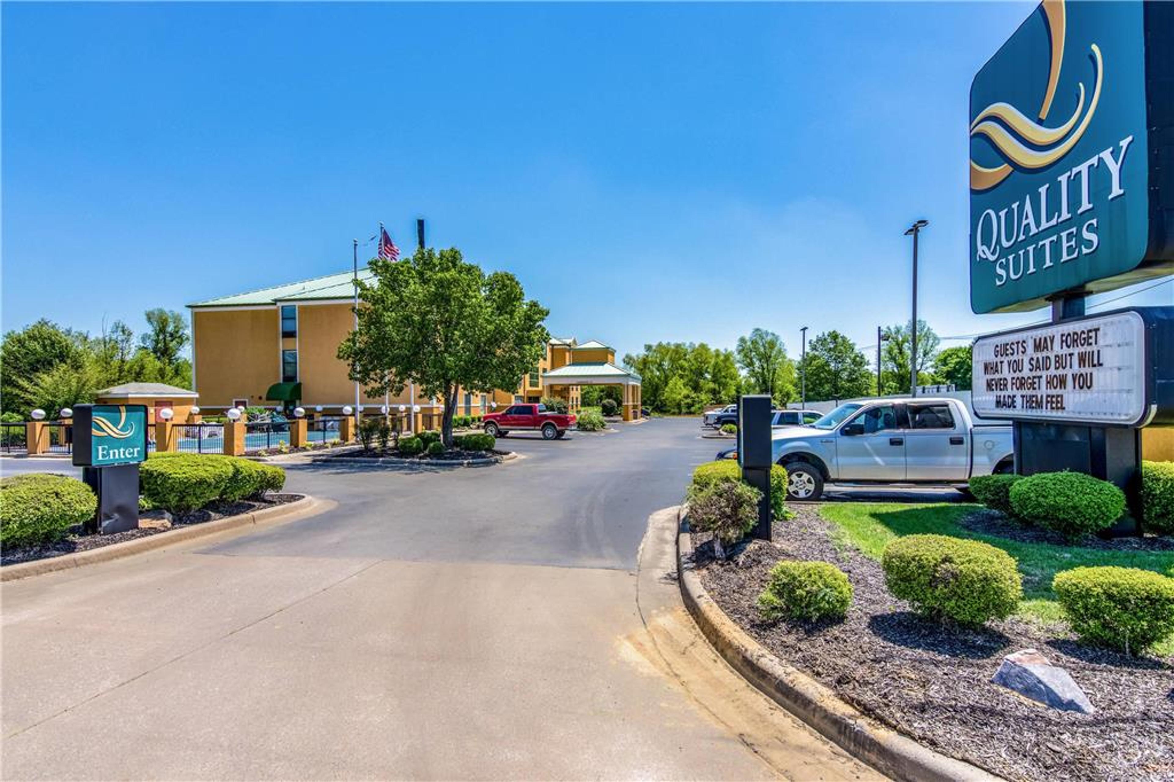 QUALITY SUITES MAUMELLE - LITTLE RO