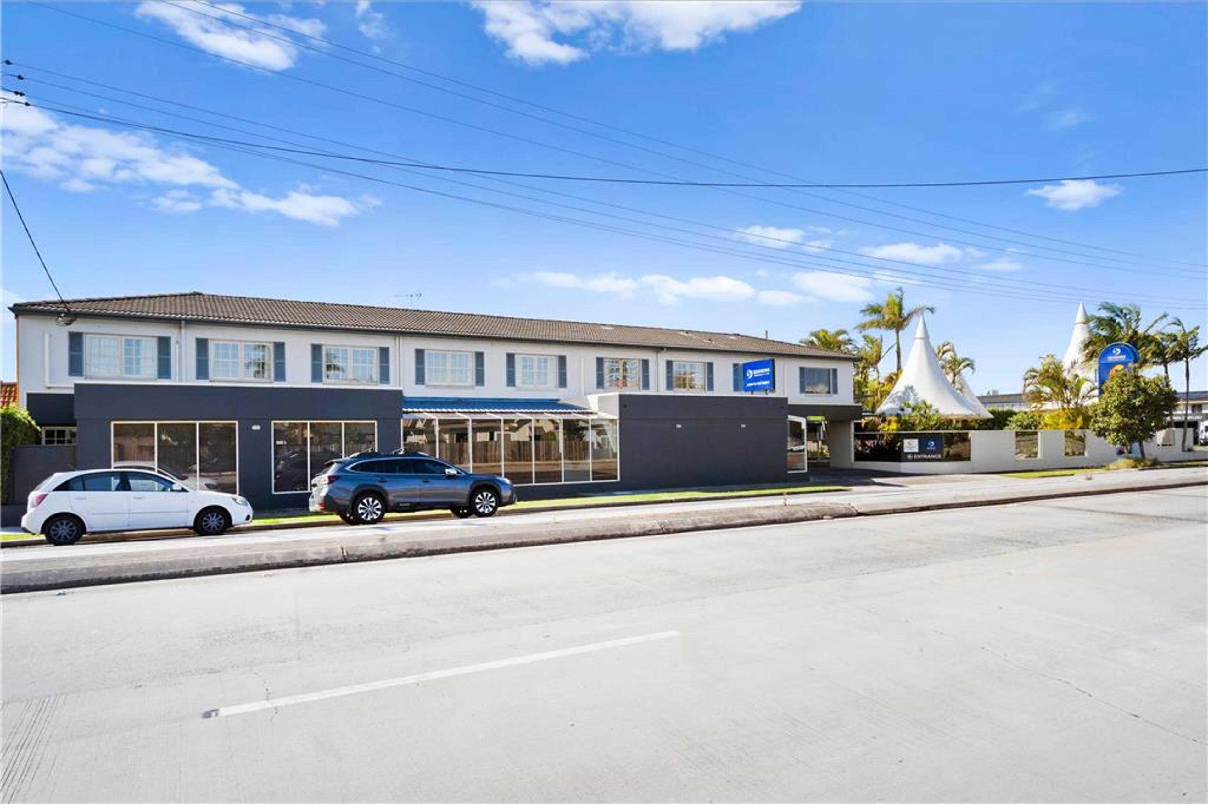 COMFORT INN ALL SEASONS