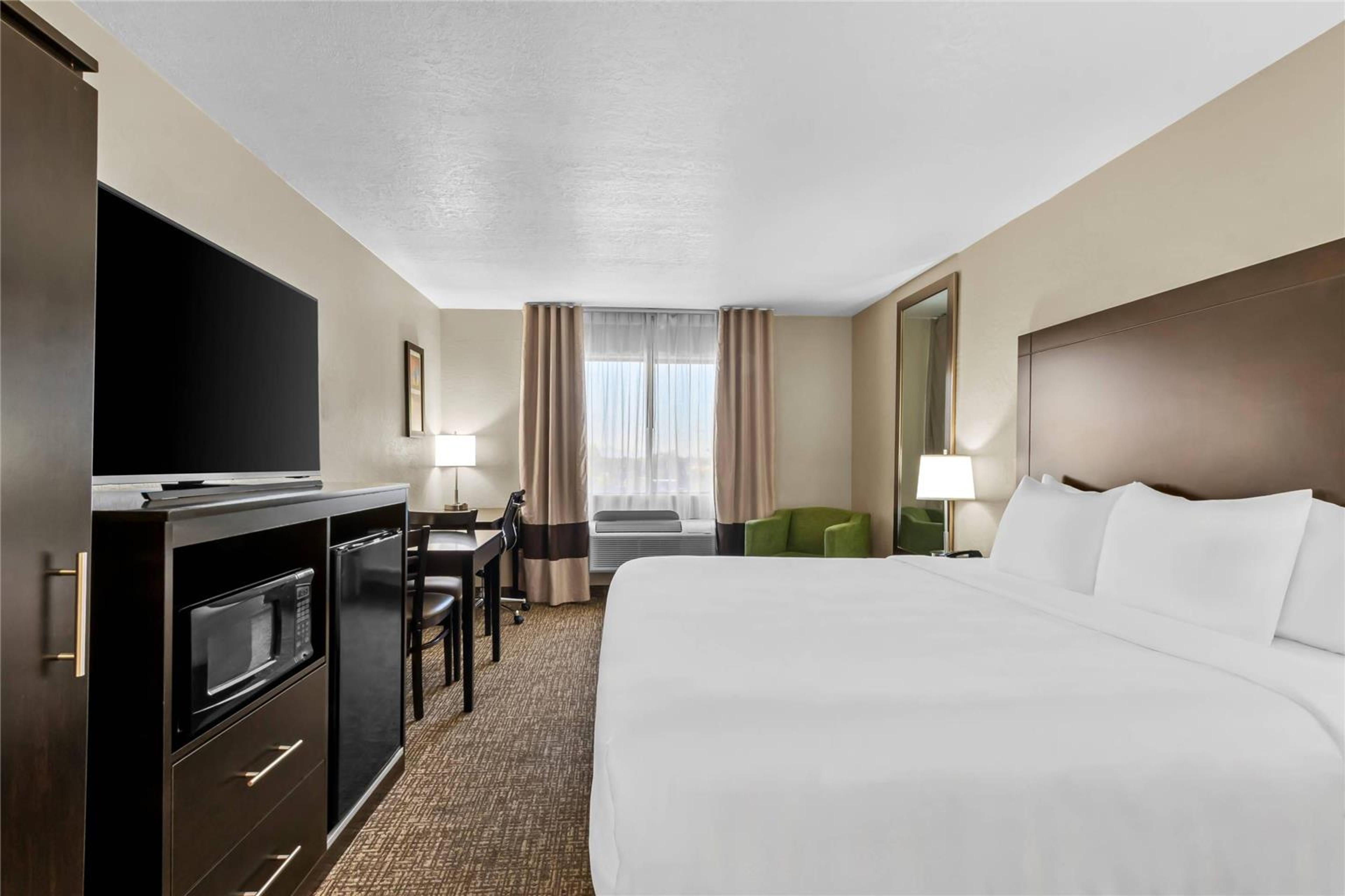 COMFORT INN AND SUITES SURPRISE NEA