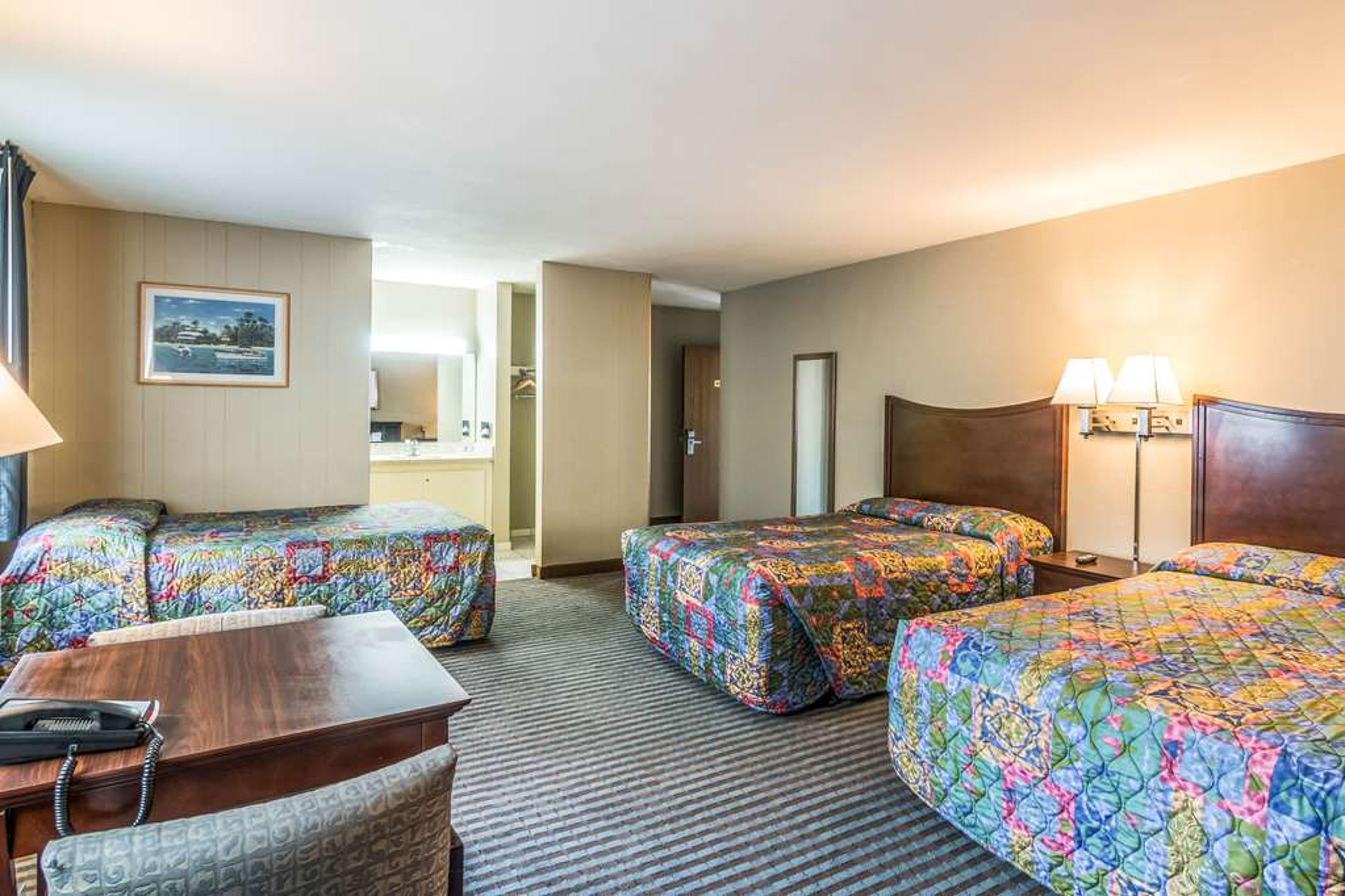 RODEWAY INN REGALODGE