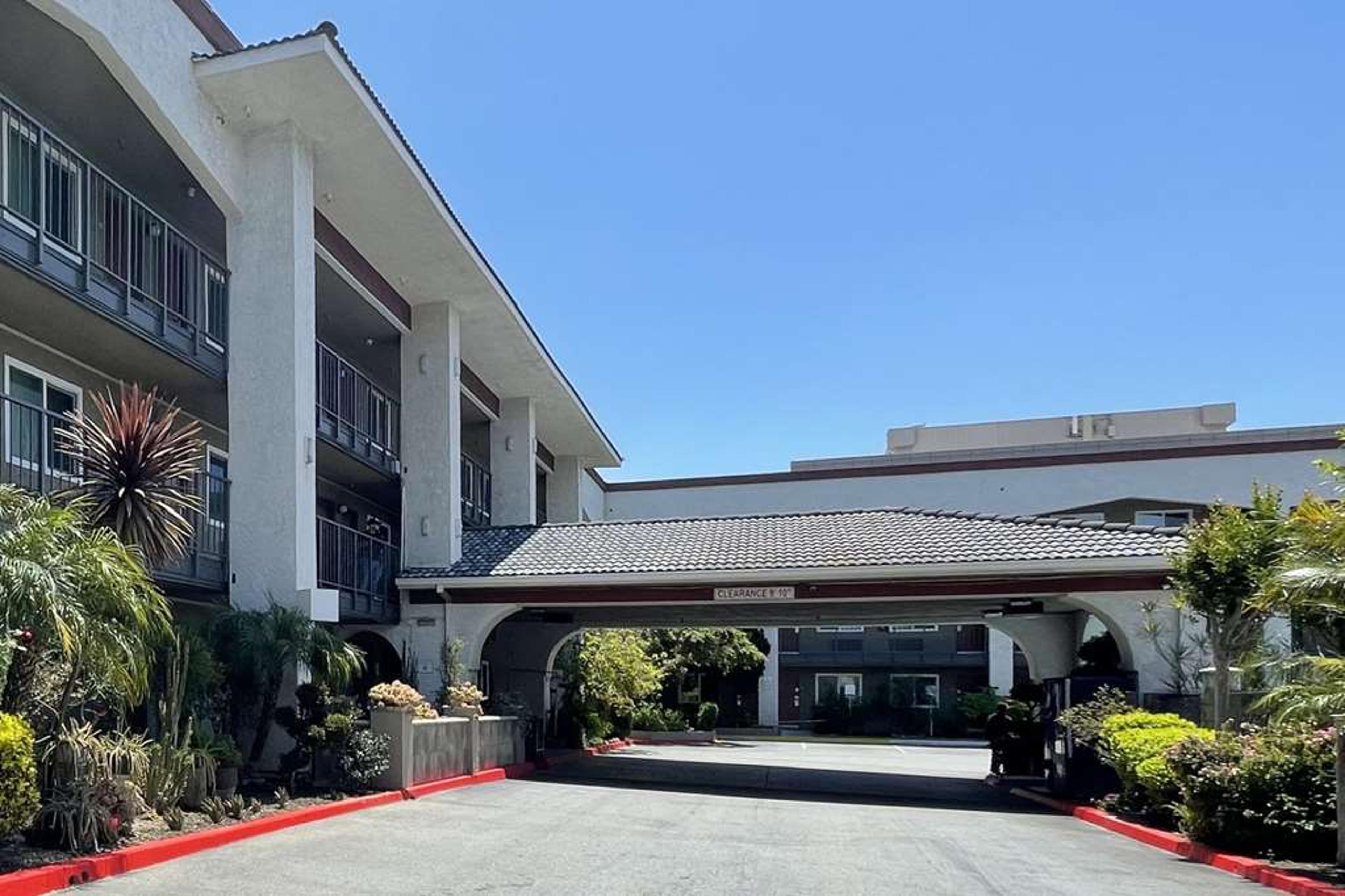 QUALITY INN ONTARIO AIRPORT CONVENT