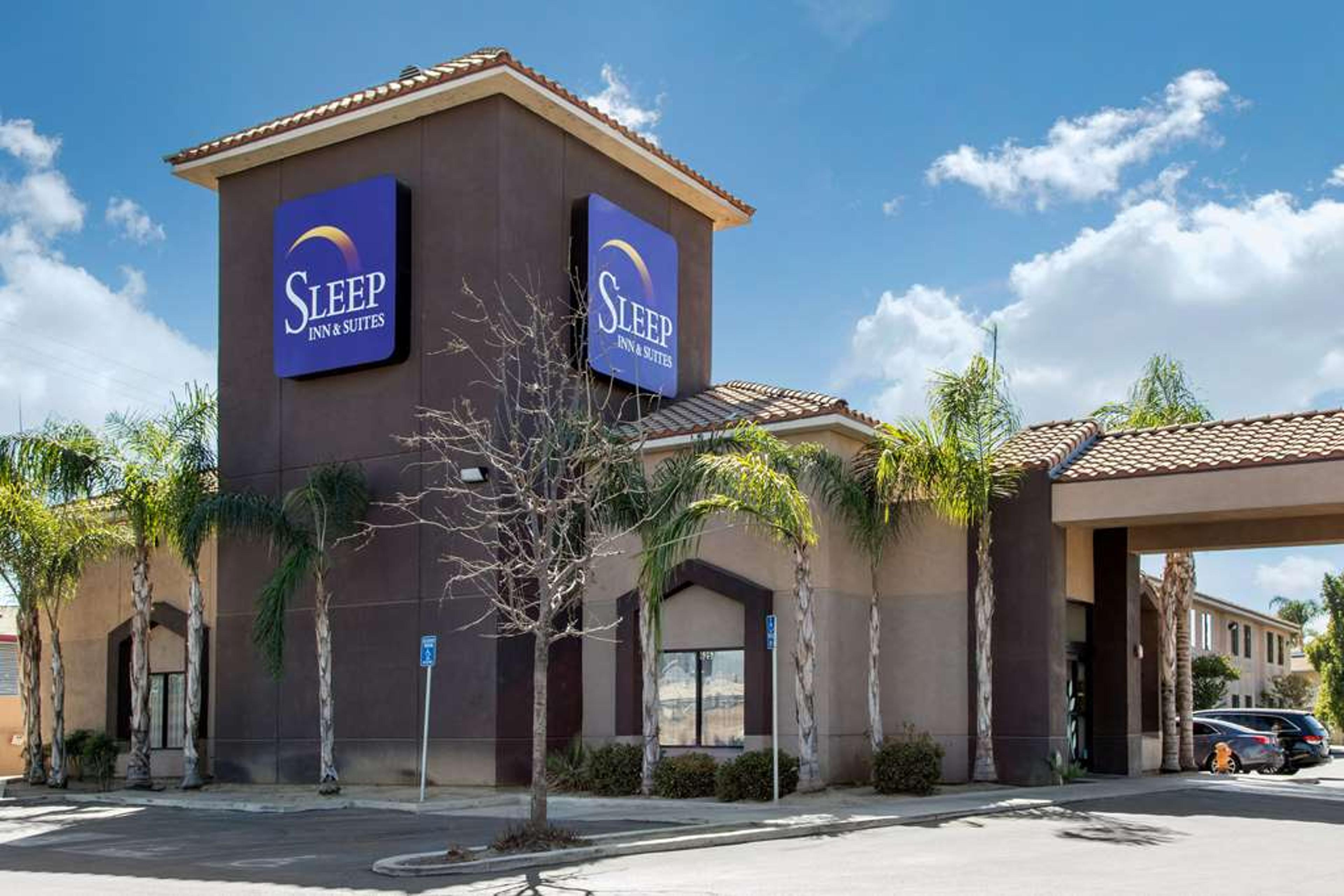SLEEP INN AND SUITES BAKERSFIELD NO