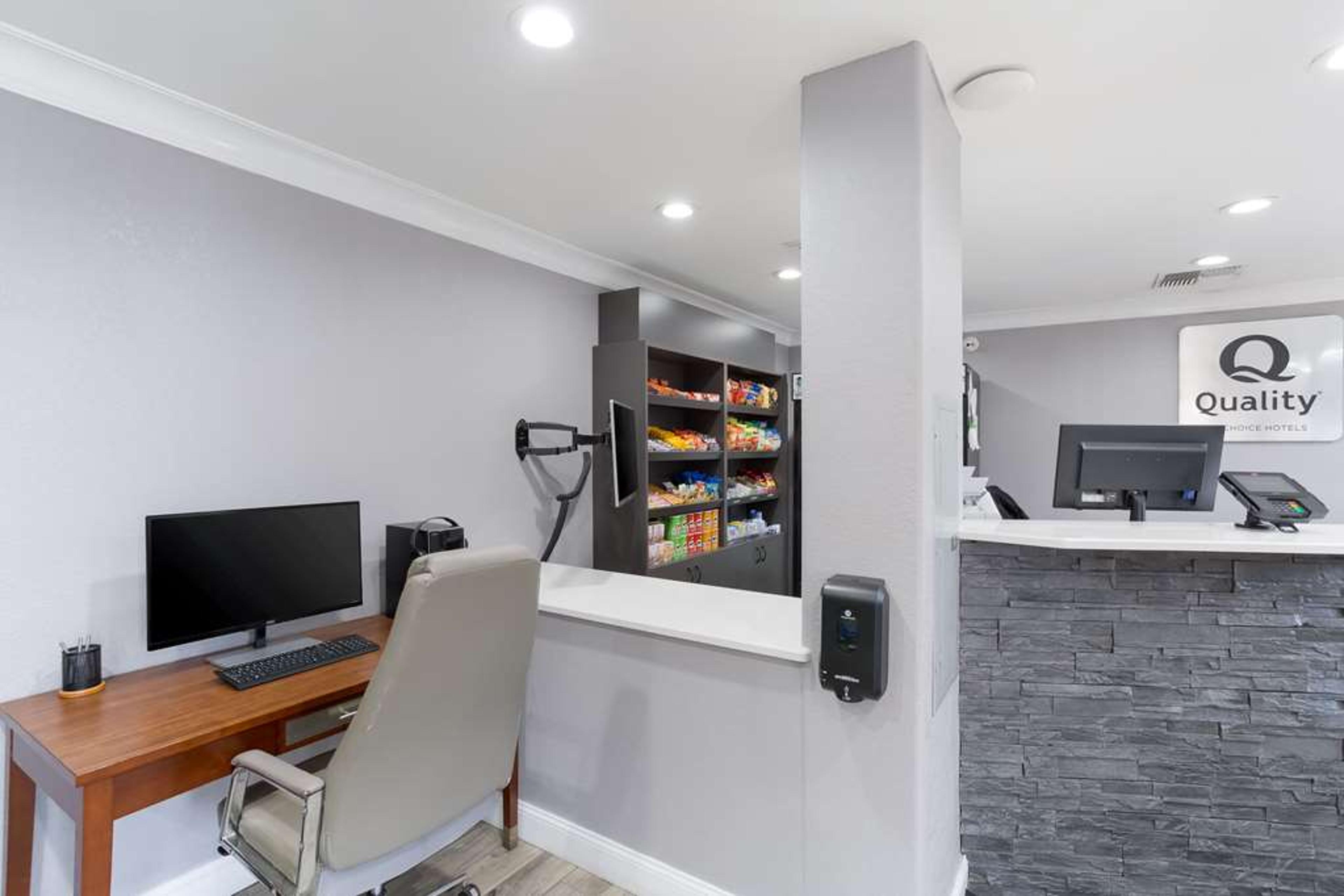 Hotel Photo 4