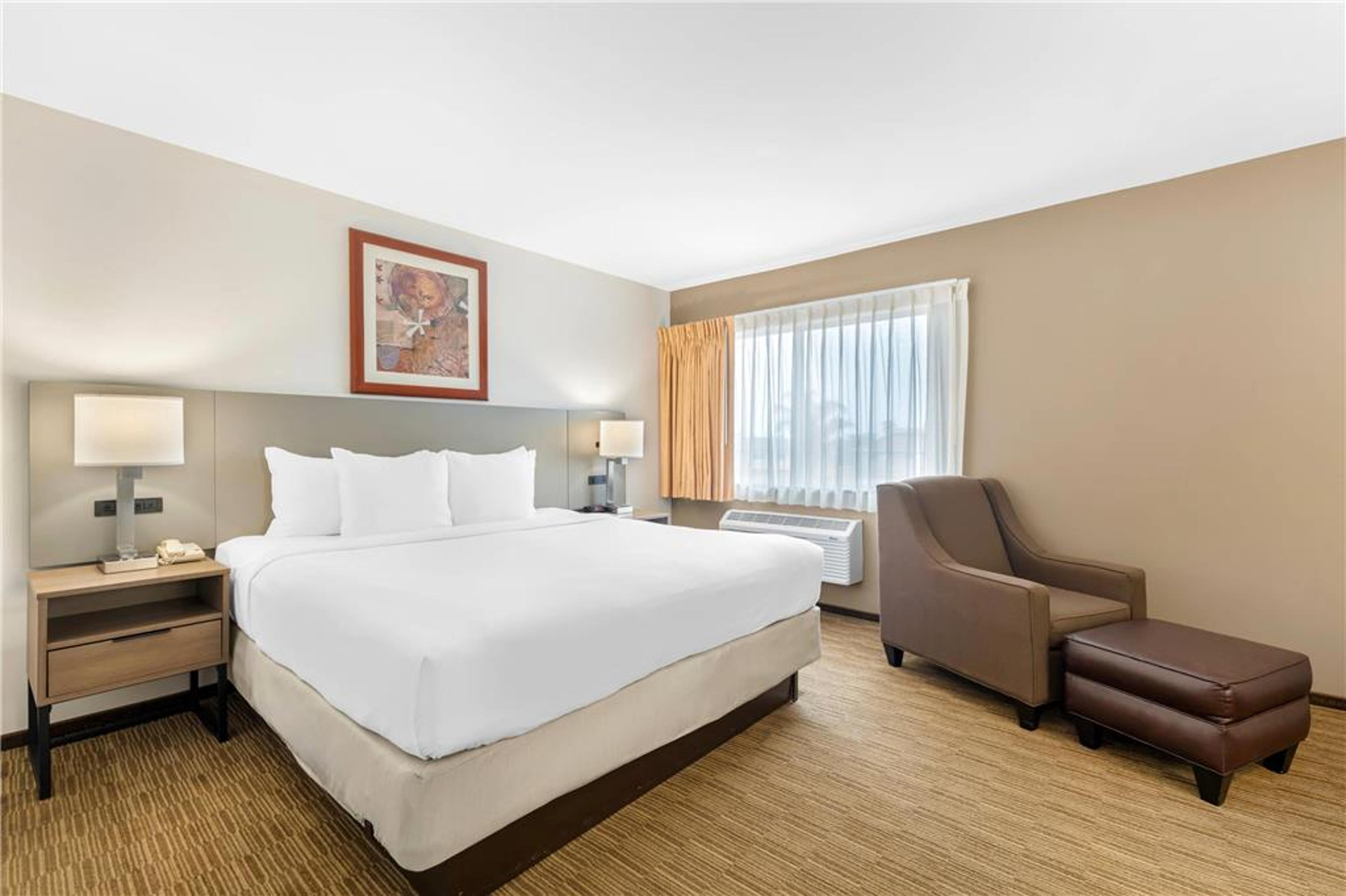 COMFORT INN COCKATOO NEAR LAX AIRPO