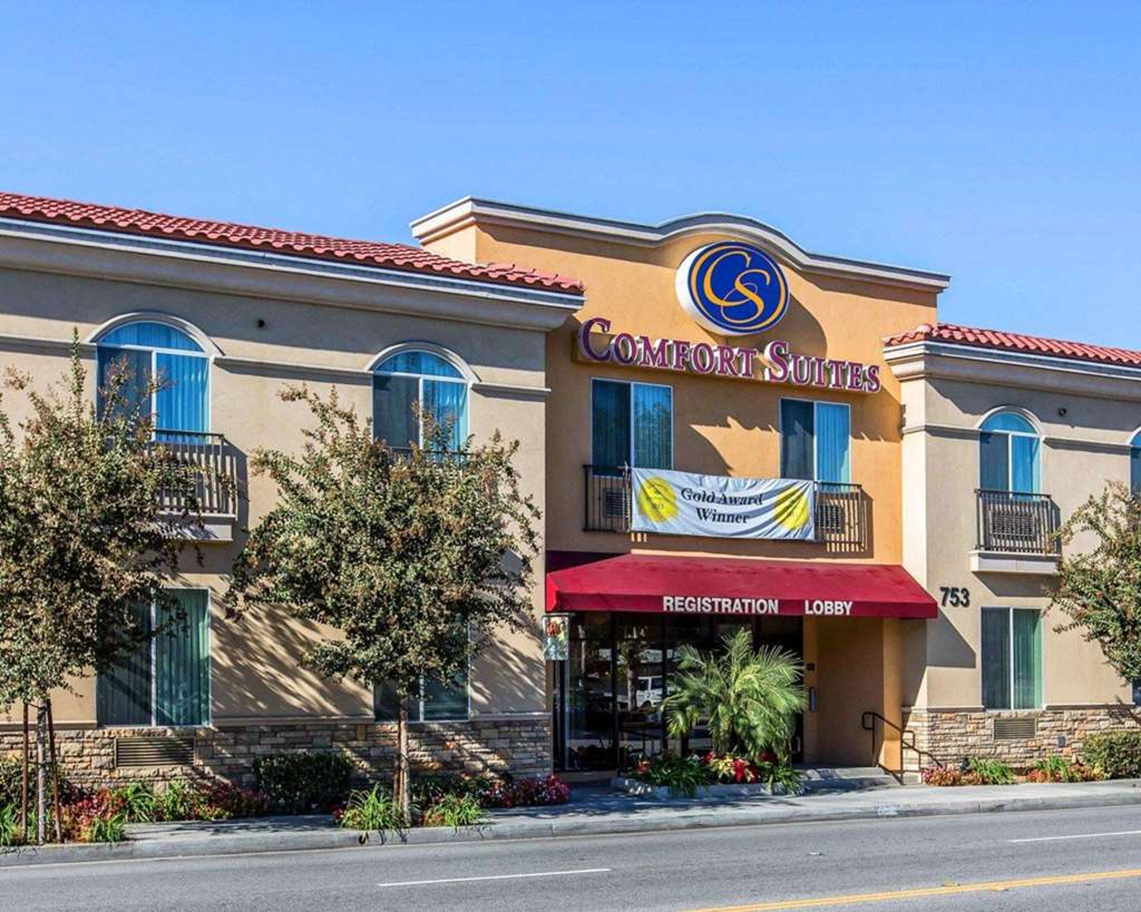 COMFORT SUITES NEAR CITY OF INDUSTR