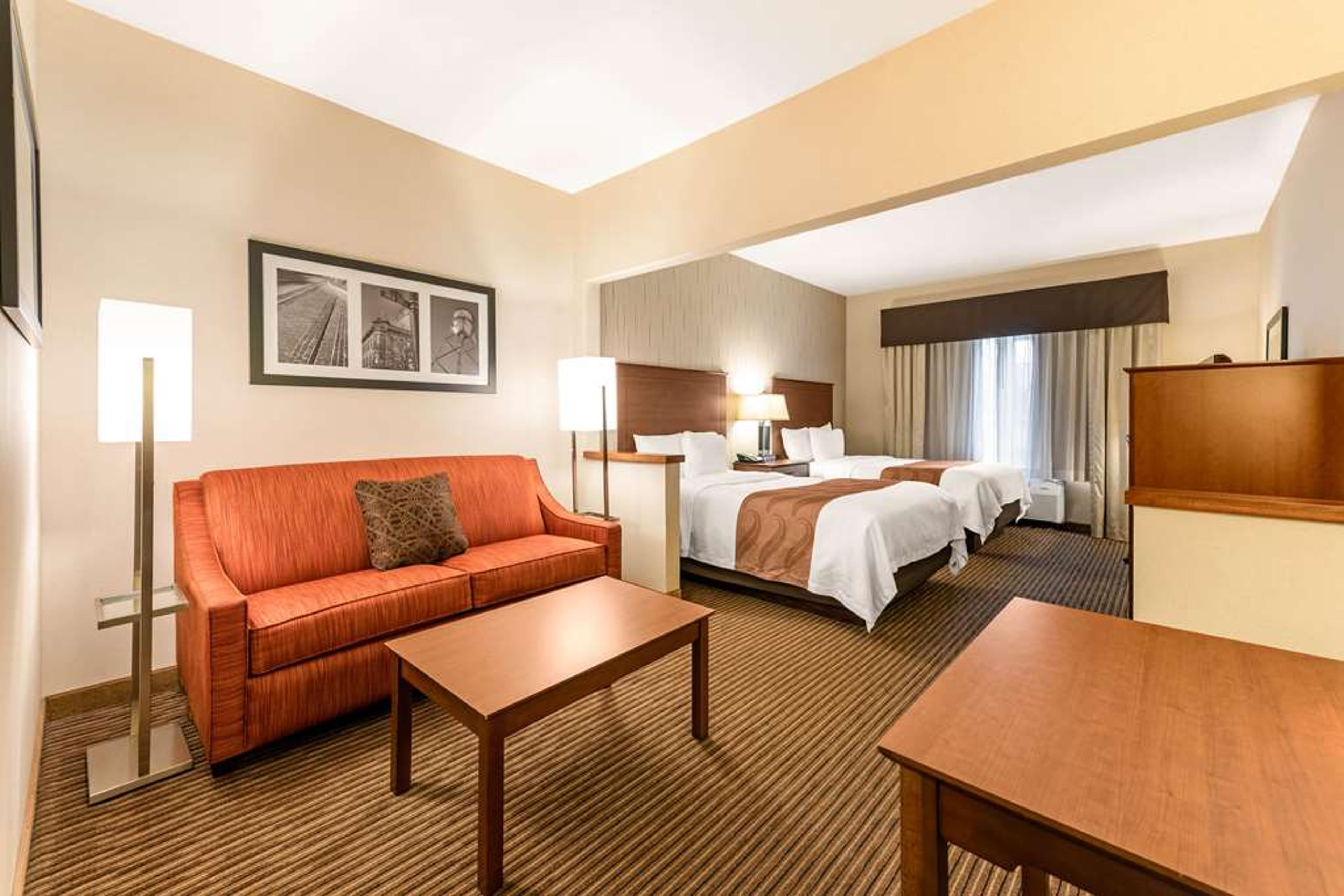 QUALITY INN AND SUITES UNIVERSITY F