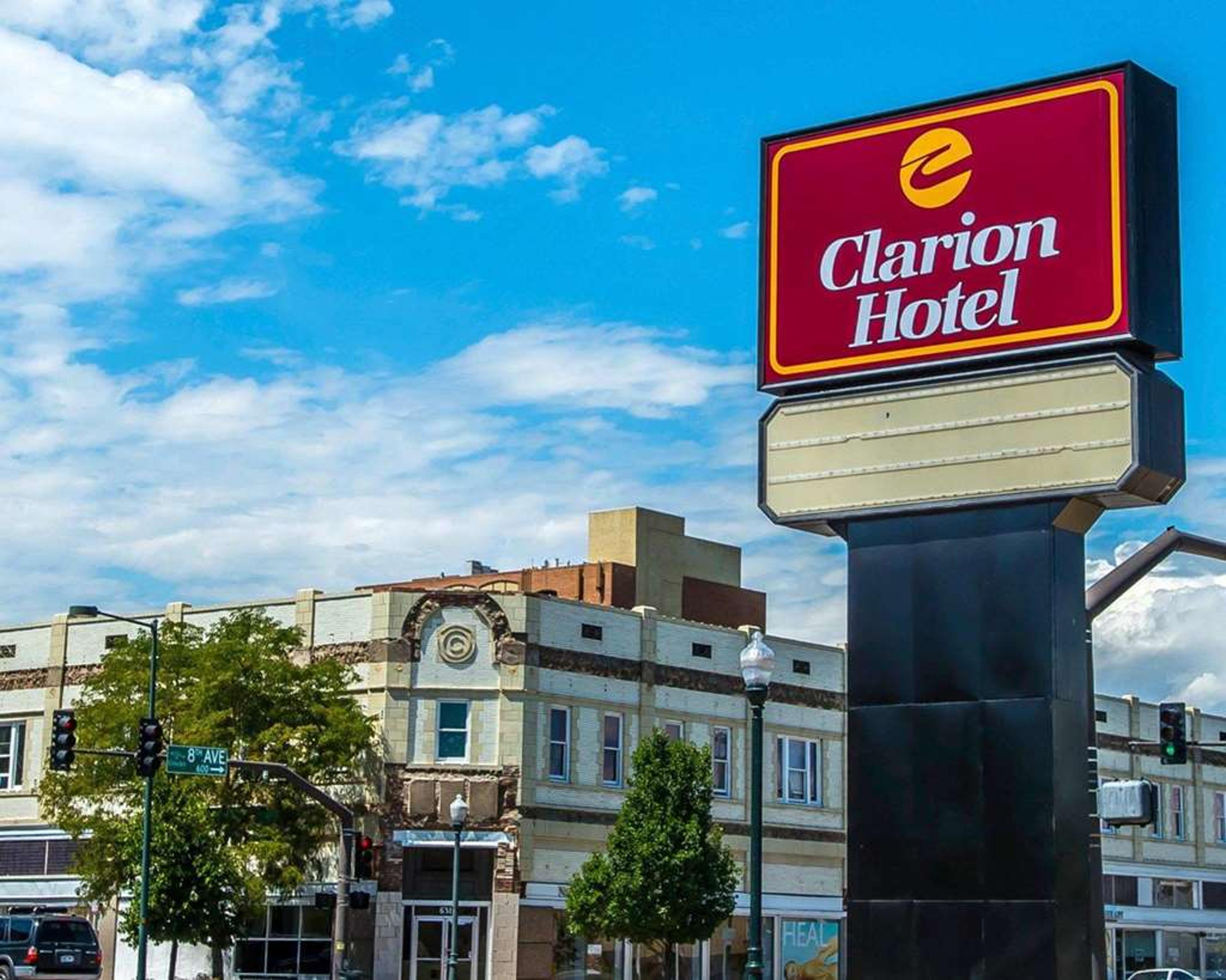 CLARION HOTEL AND CONFERENCE CENTER