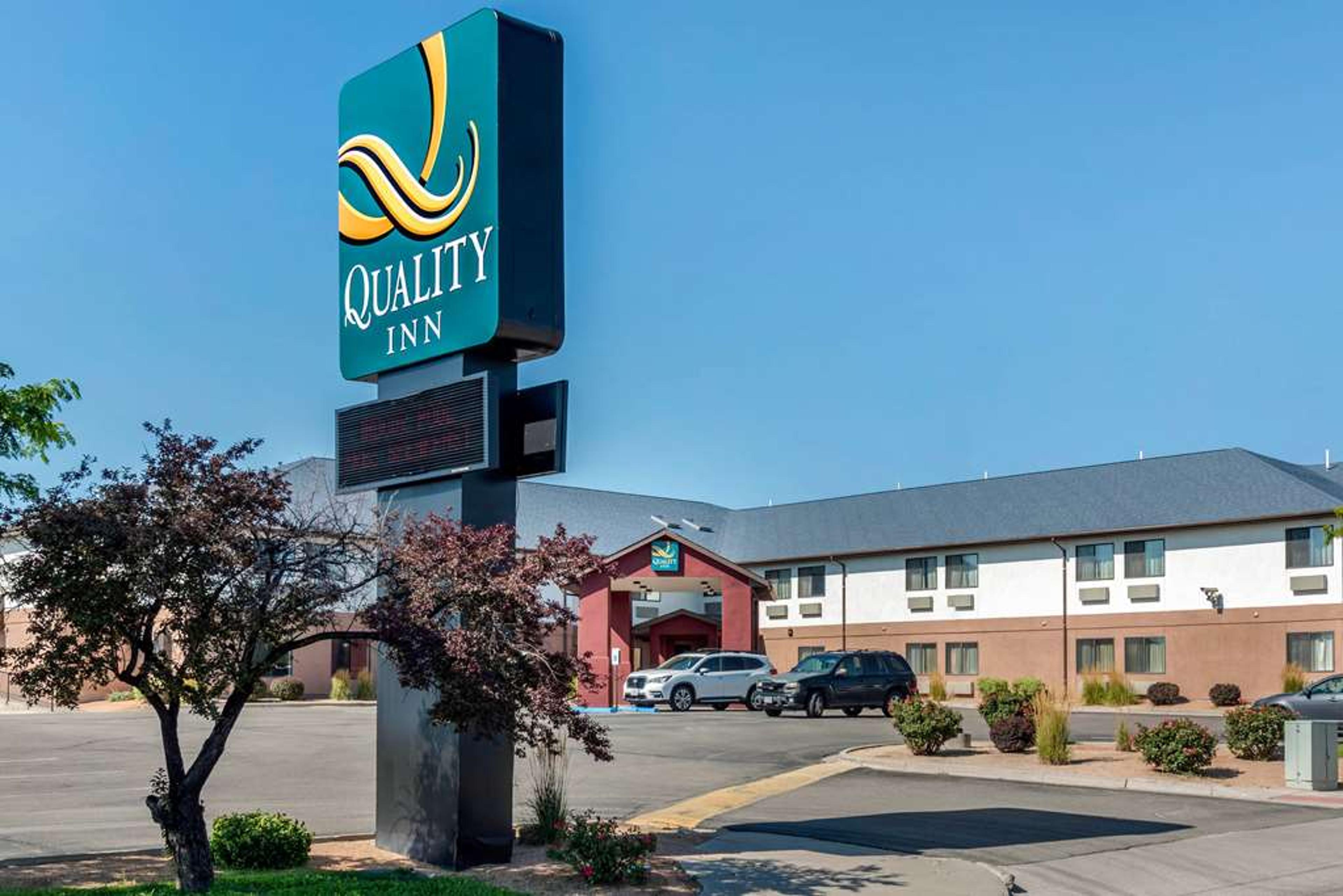 QUALITY INN PUEBLO NORTH
