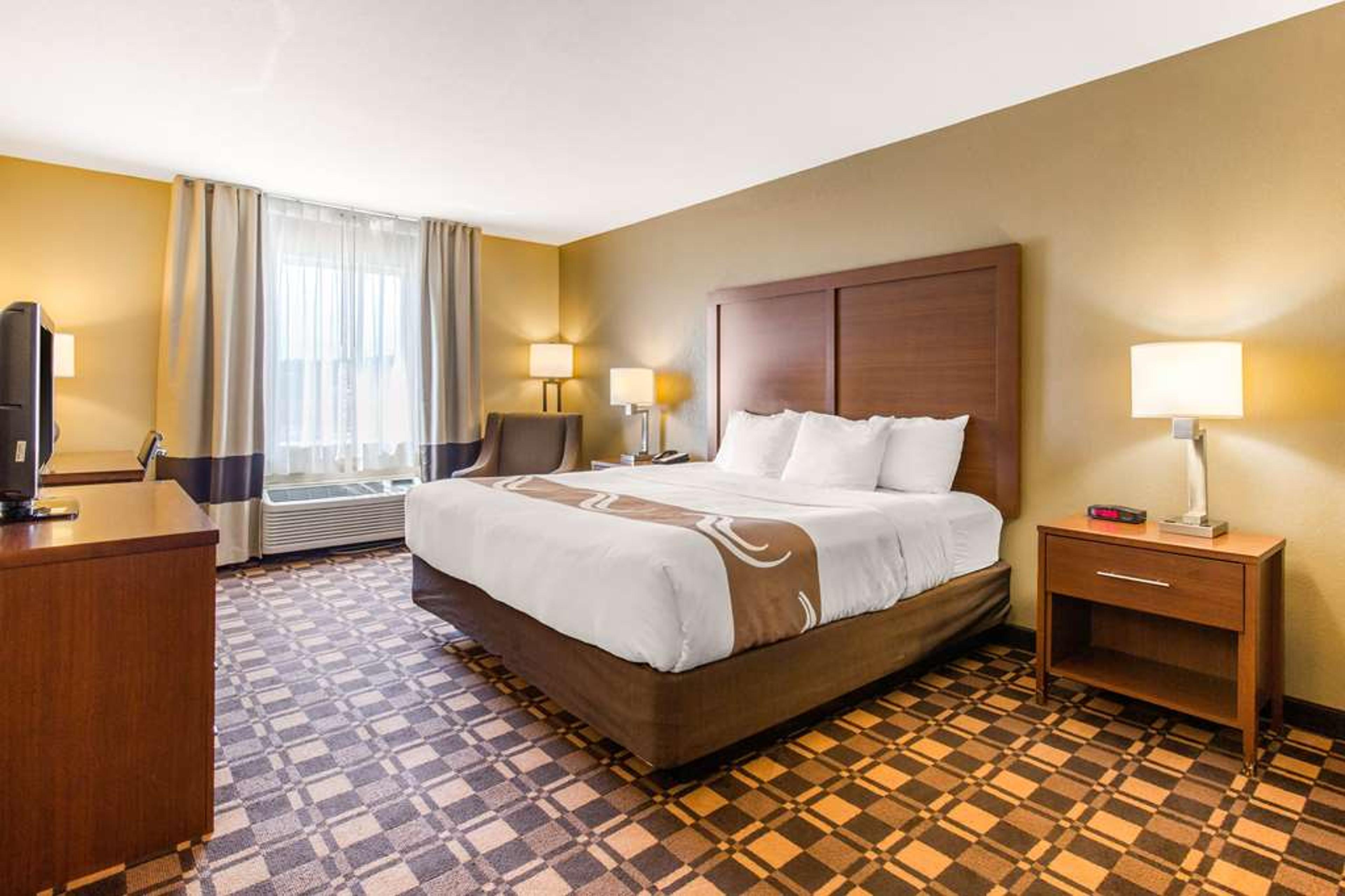 QUALITY INN AND SUITES GEORGETOWN -