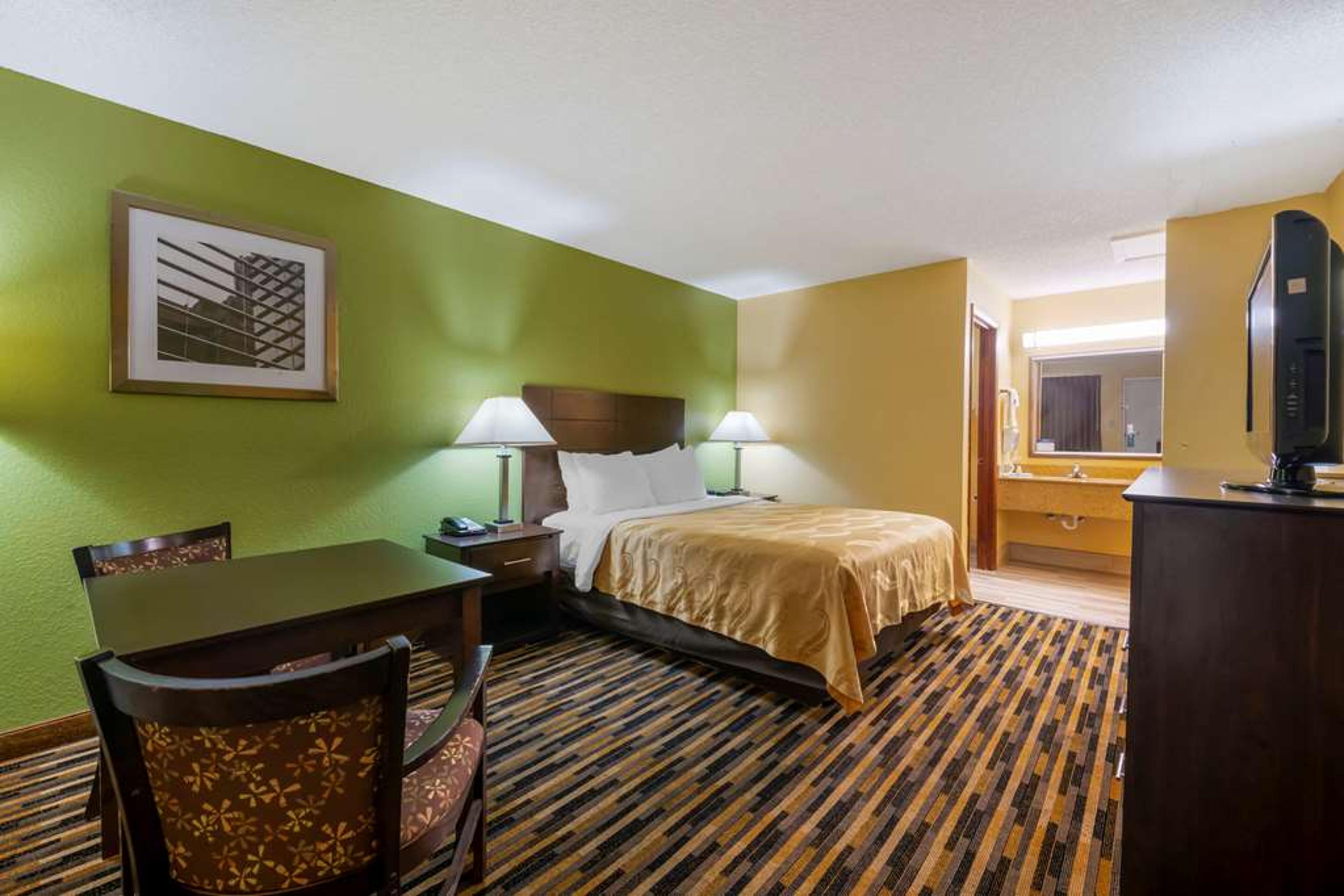 QUALITY INN AND SUITES MT DORA N