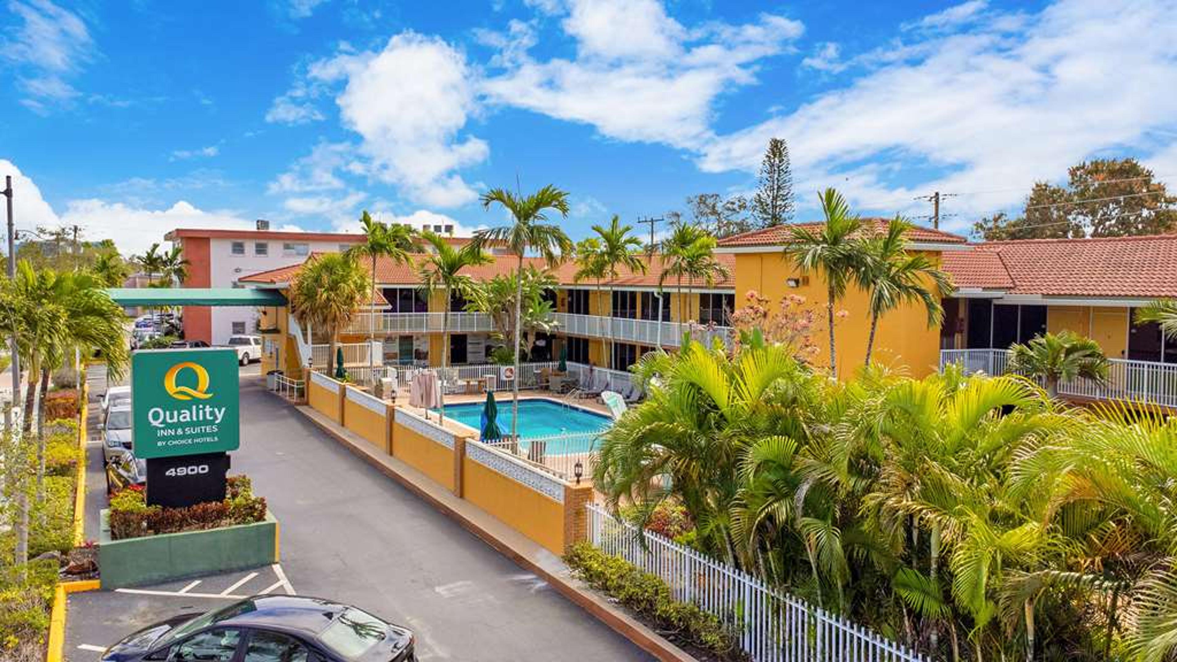 QUALITY INN AND SUITES HOLLYWOOD BO