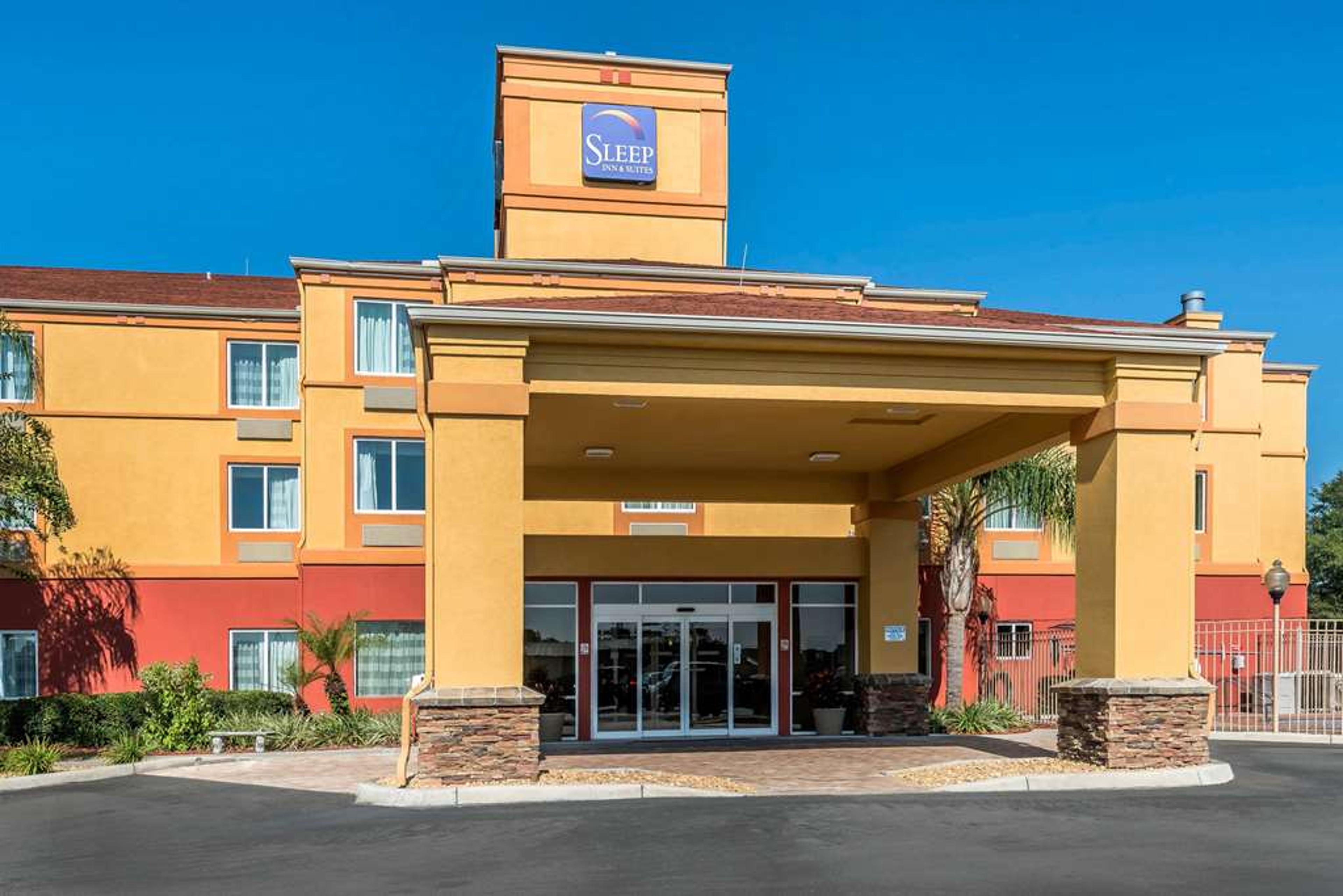 SLEEP INN AND SUITES OCALA - BELLEV