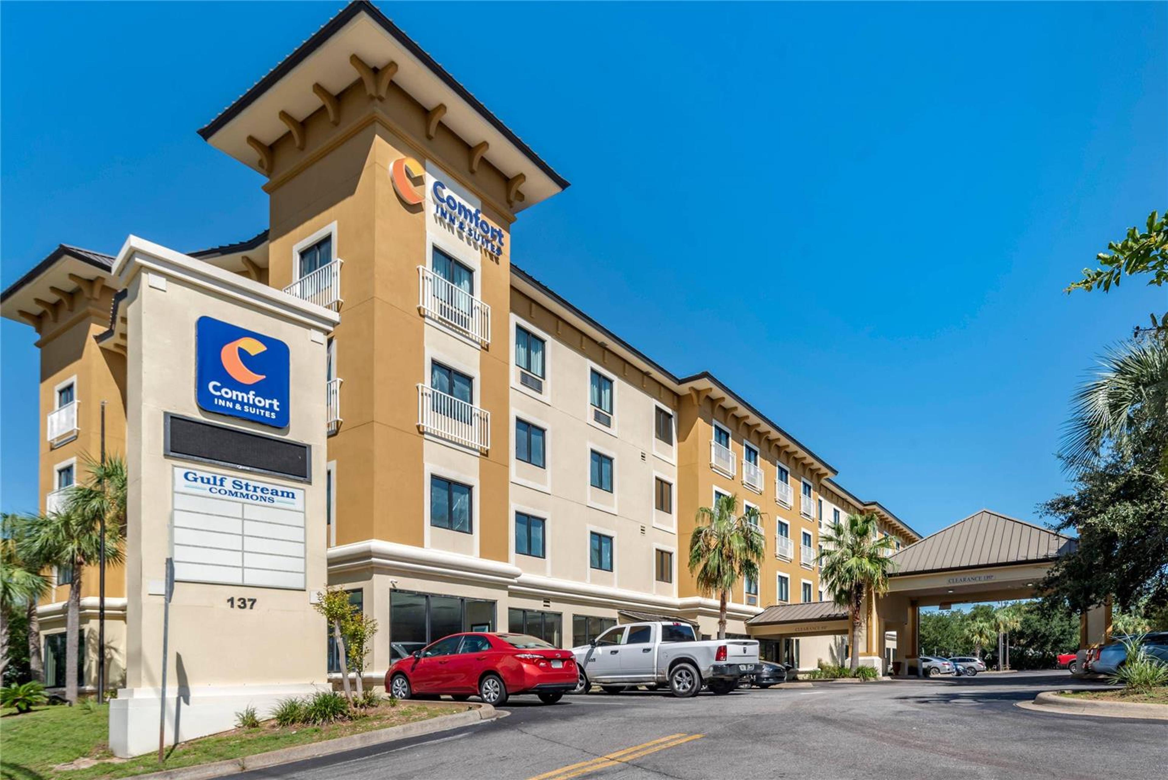 COMFORT INN AND SUITES FORT WALTON