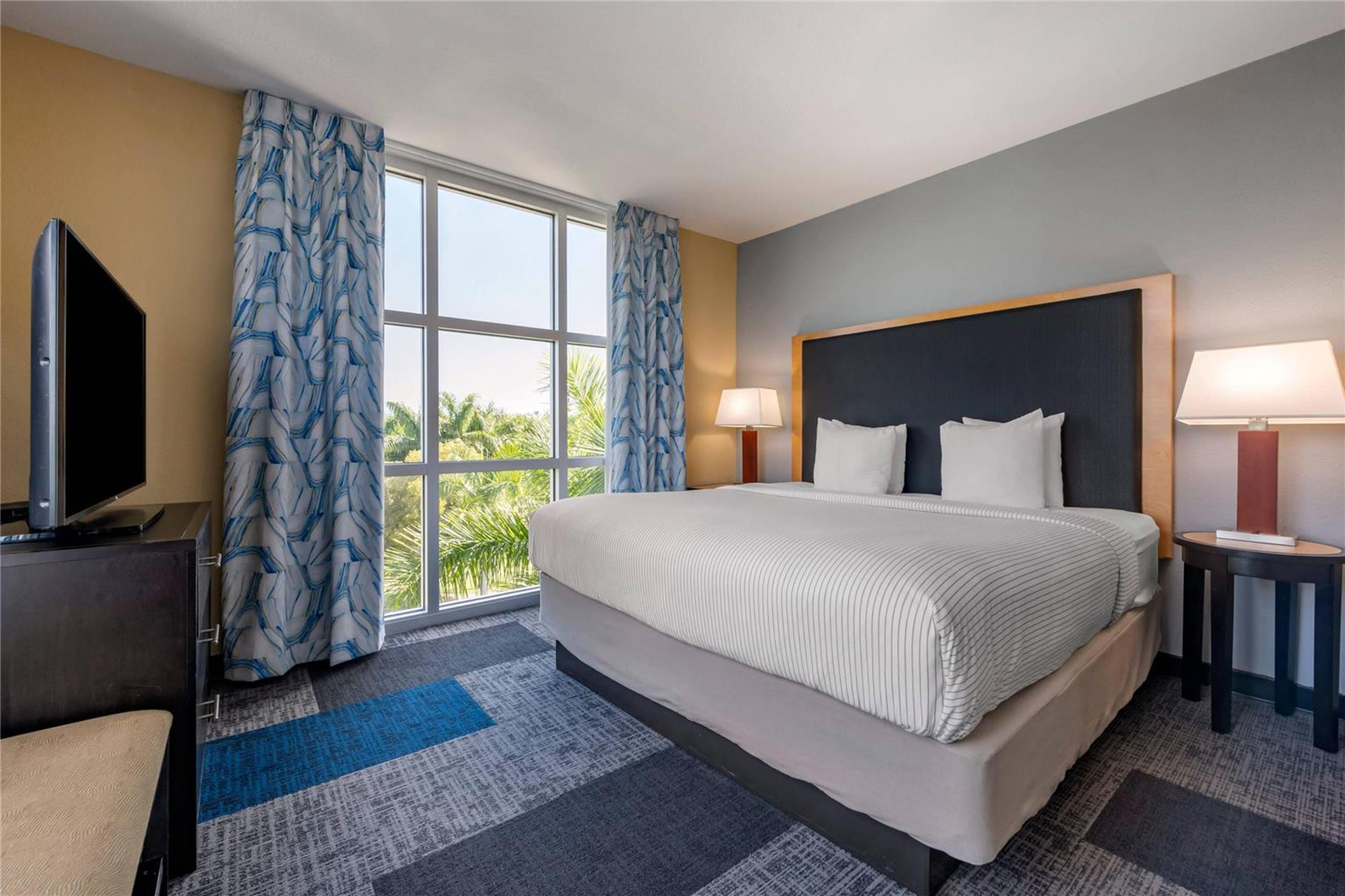 CAMBRIA HOTEL FT LAUDERDALE AIRPORT