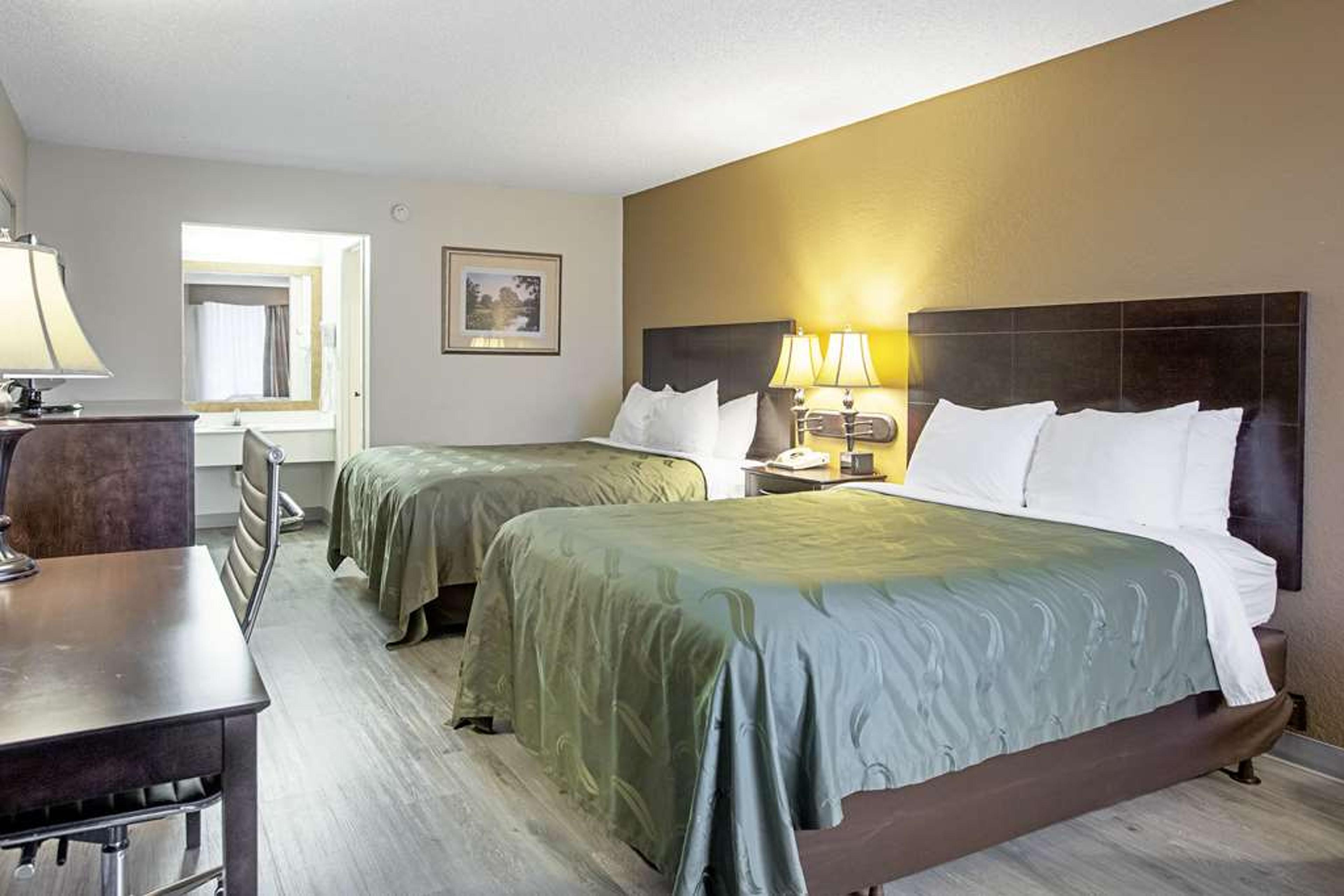 QUALITY INN AND SUITES LIVE OAK I-1