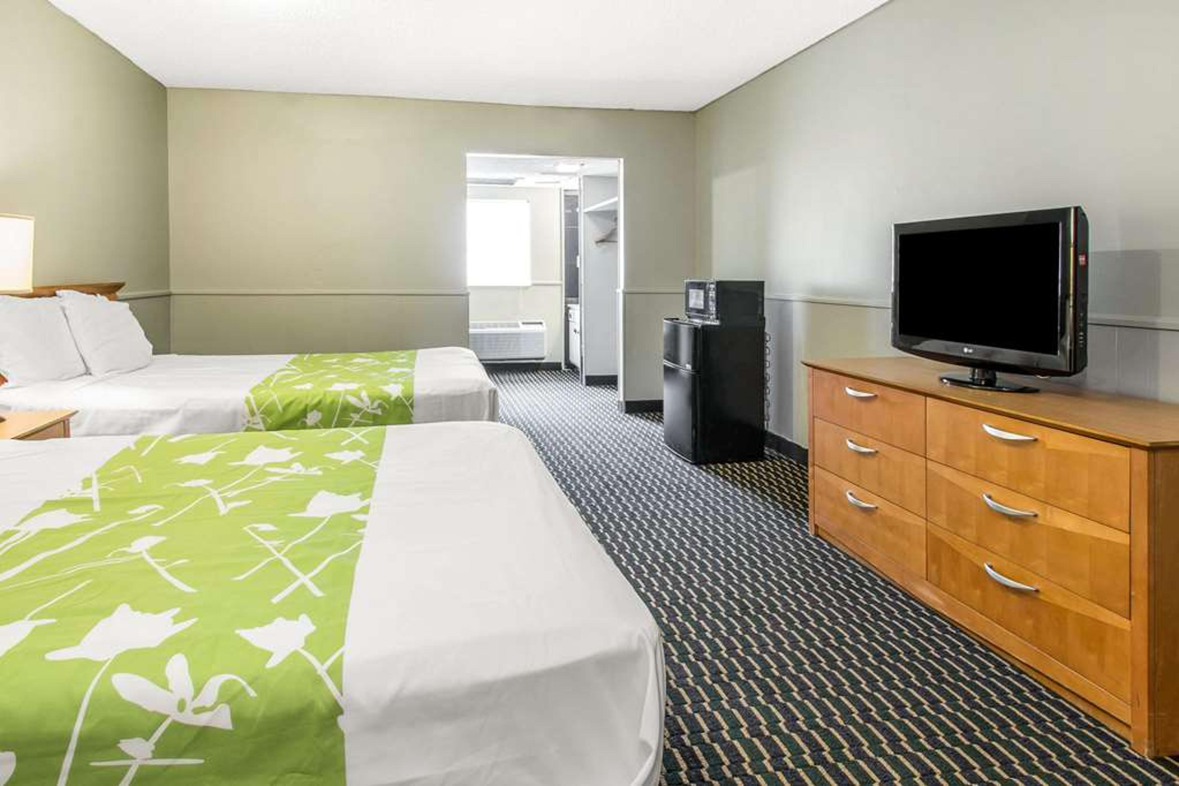 Rodeway Inn & Suites Winter Haven Chain of Lakes
