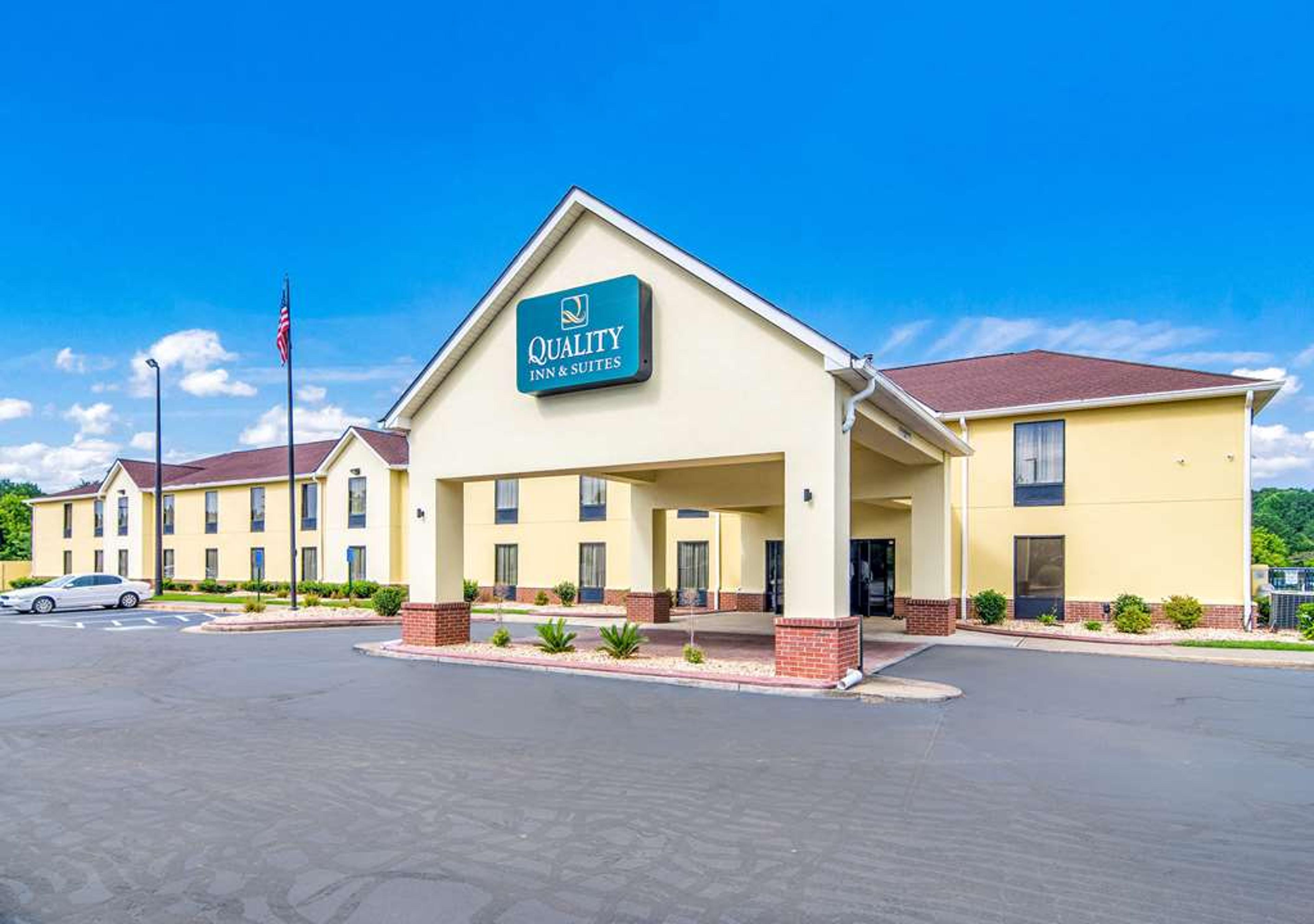 QUALITY INN AND SUITES CANTON GA