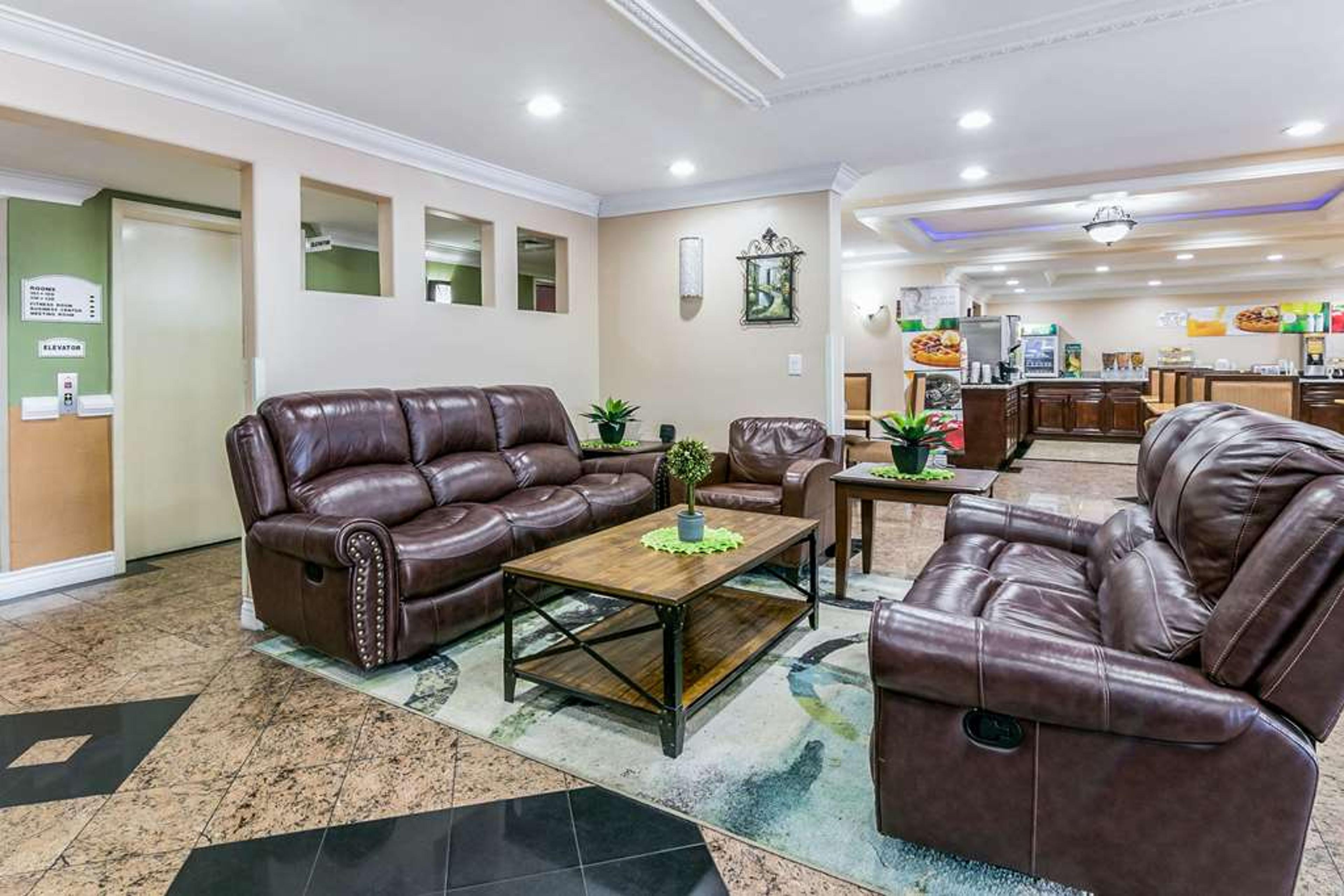 QUALITY INN AND SUITES ATLANTA AIRP