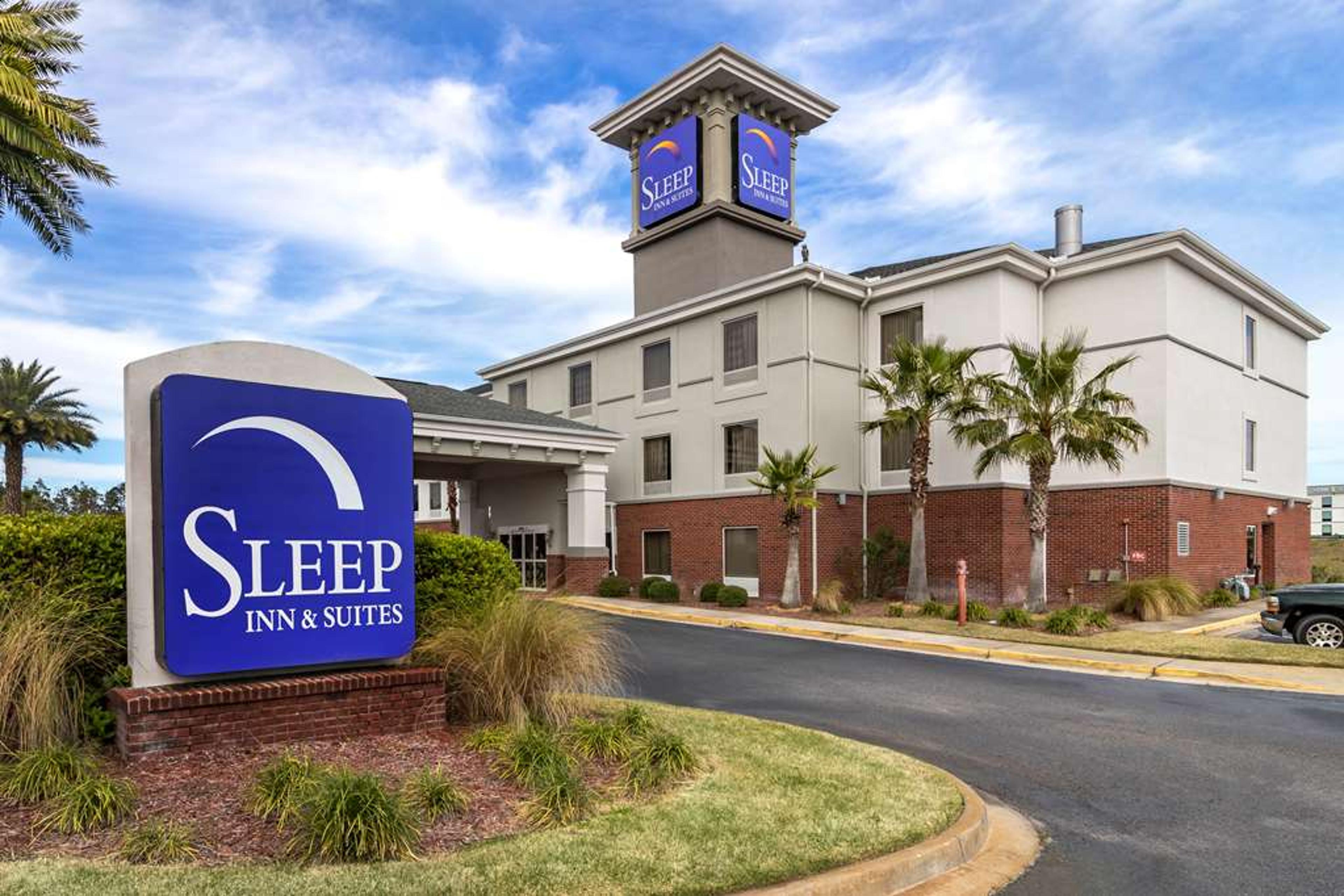 SLEEP INN AND SUITES