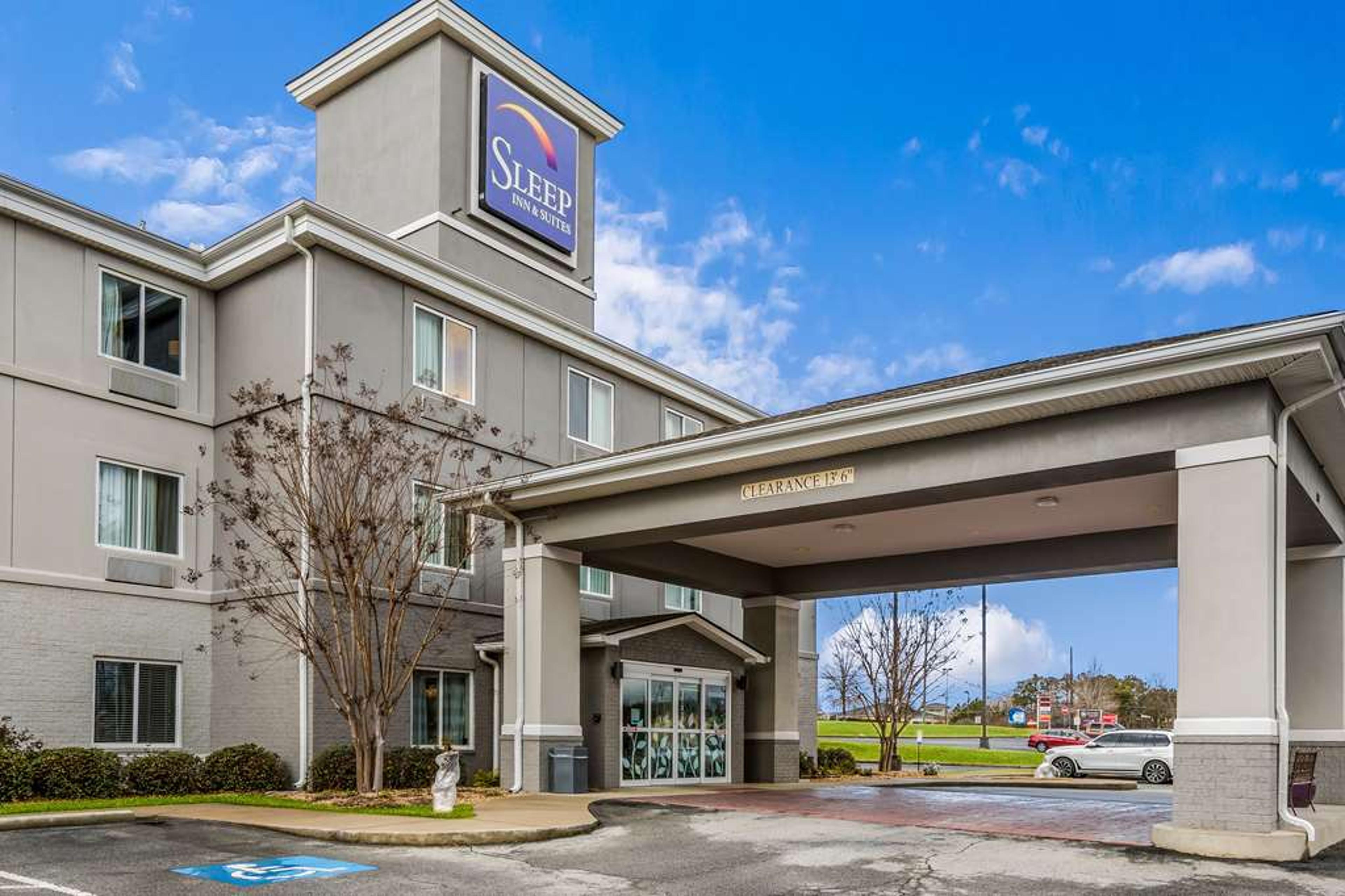 SLEEP INN AND SUITES HIRAM - ATLANT
