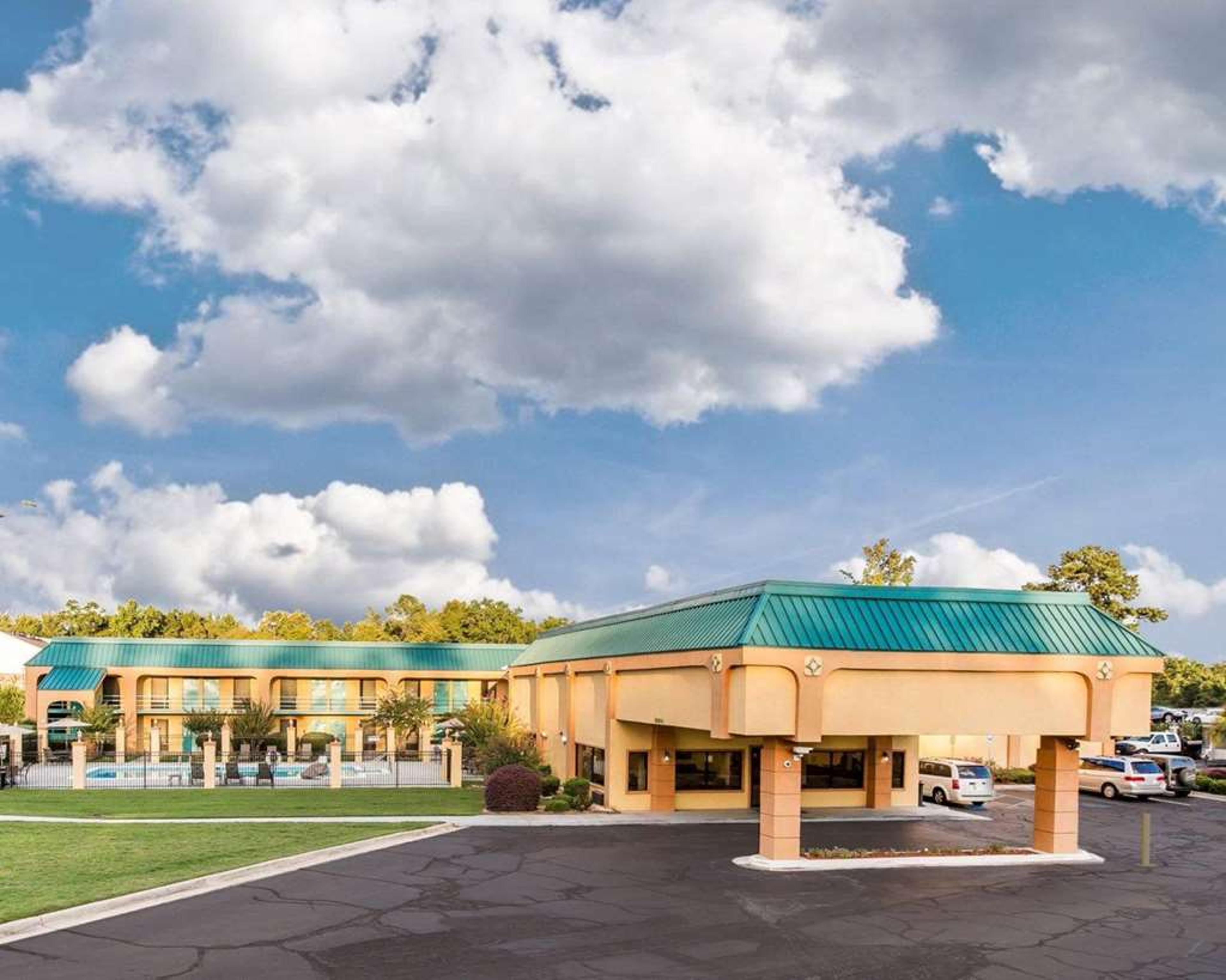 QUALITY INN MACON WEST