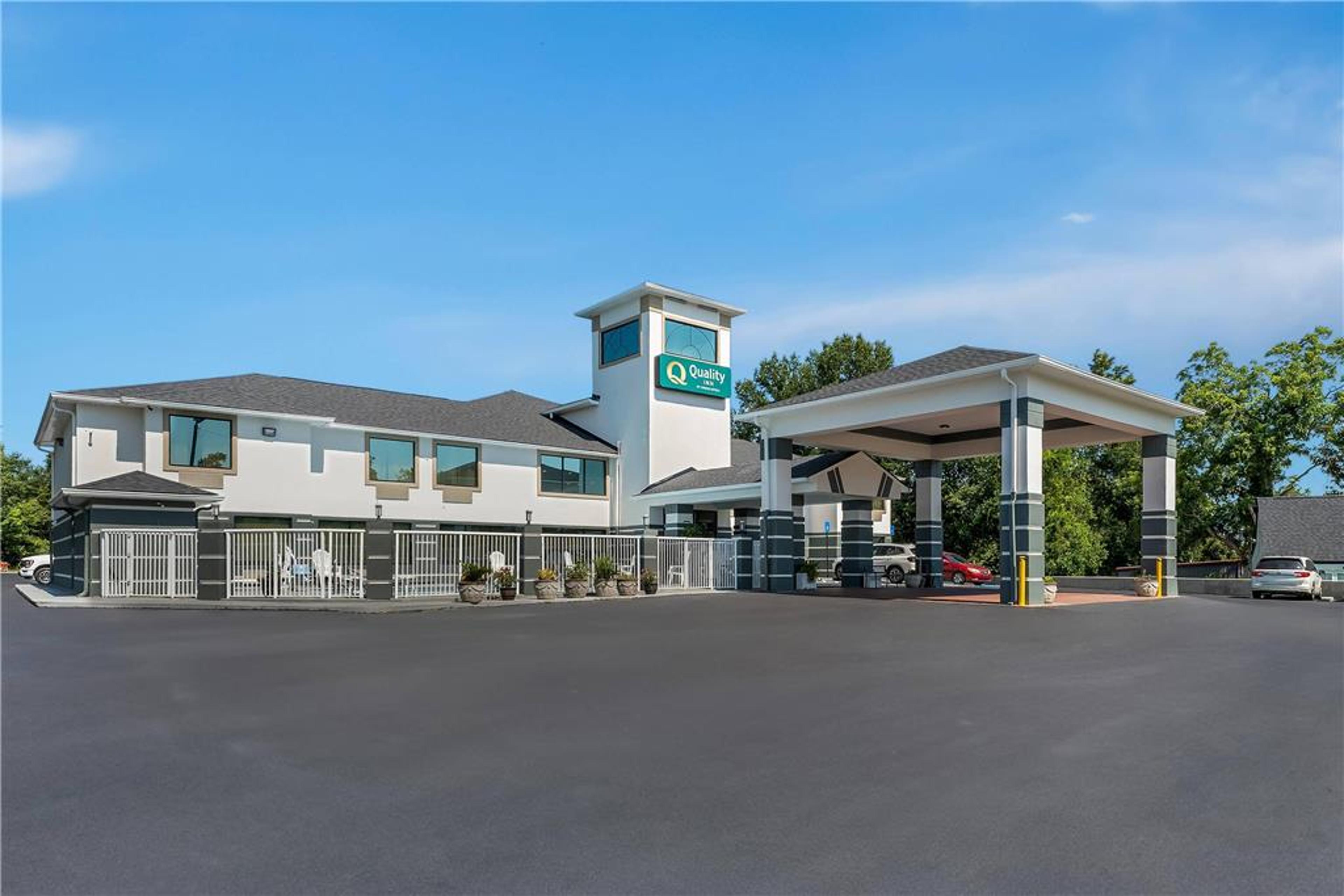 QUALITY INN SANDERSVILLE