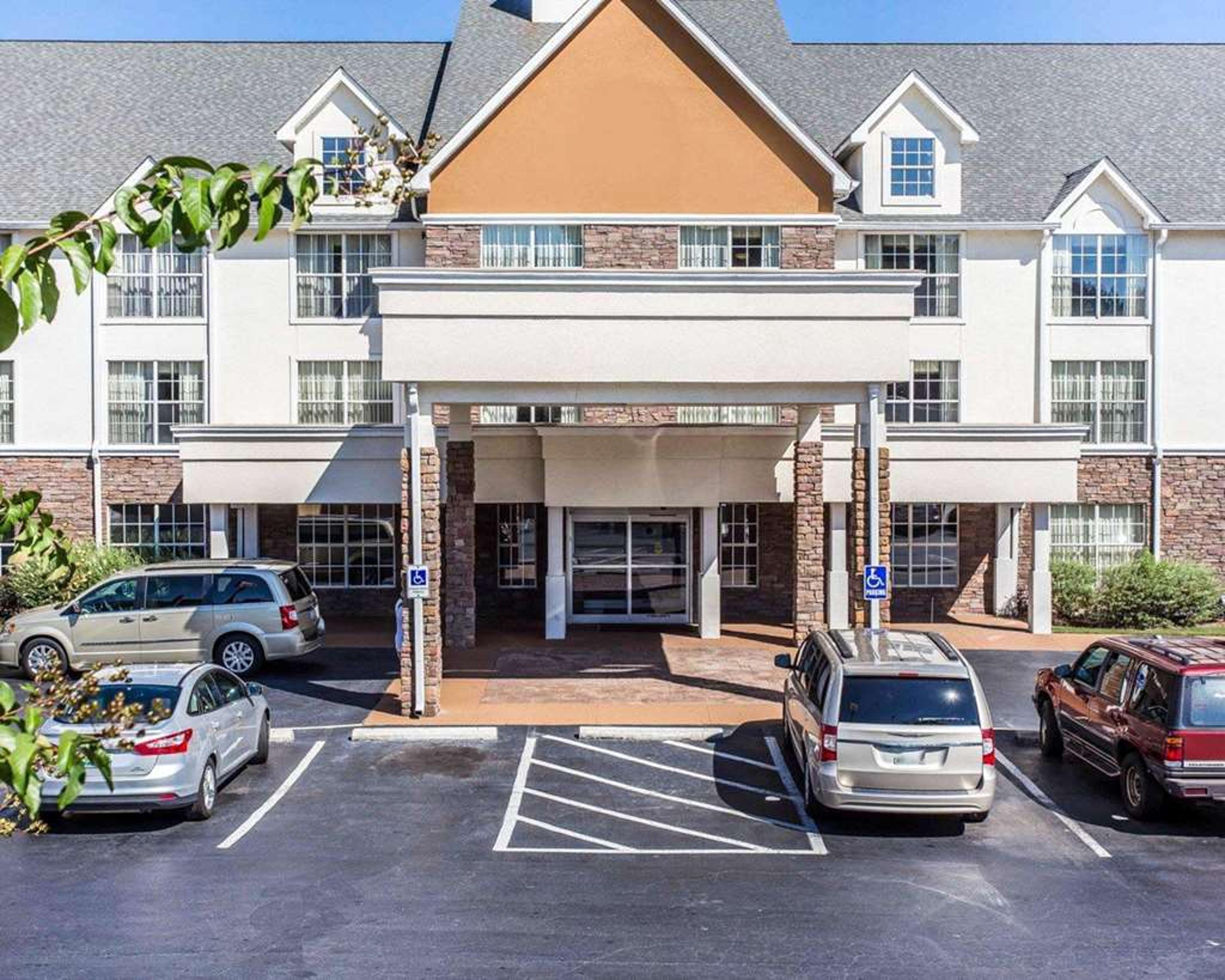 COMFORT INN AND SUITES SMYRNA