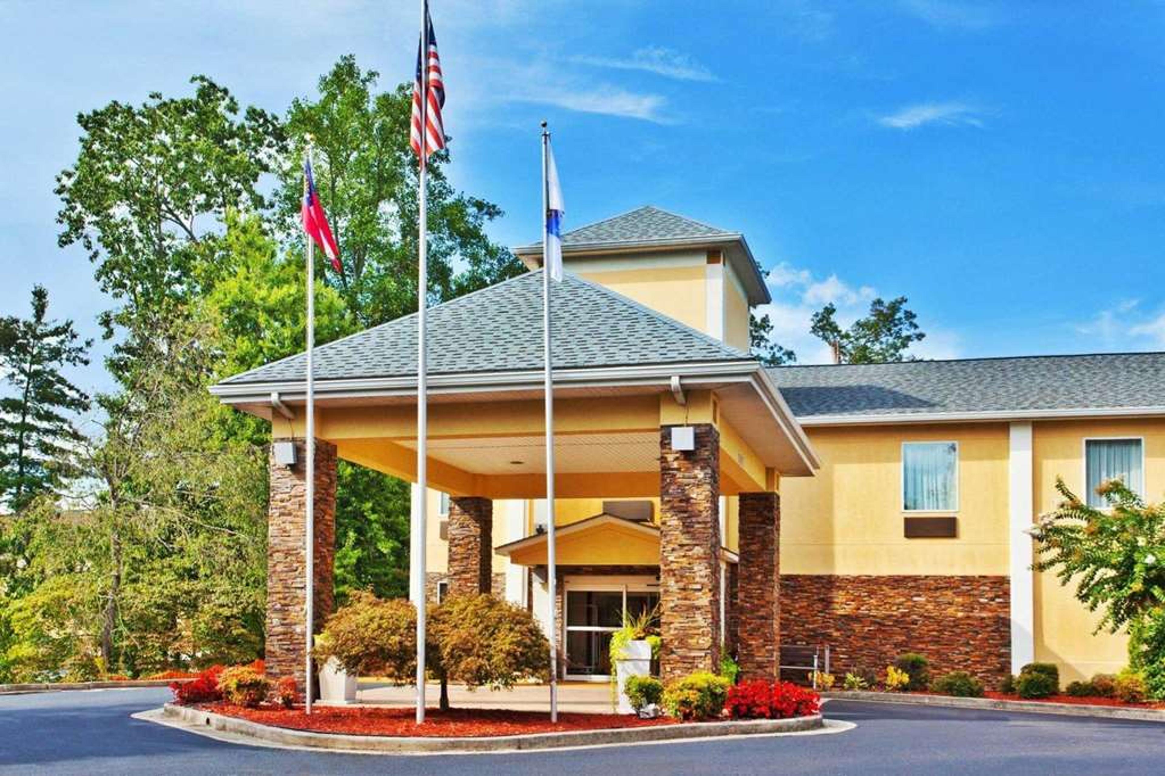 COMFORT INN