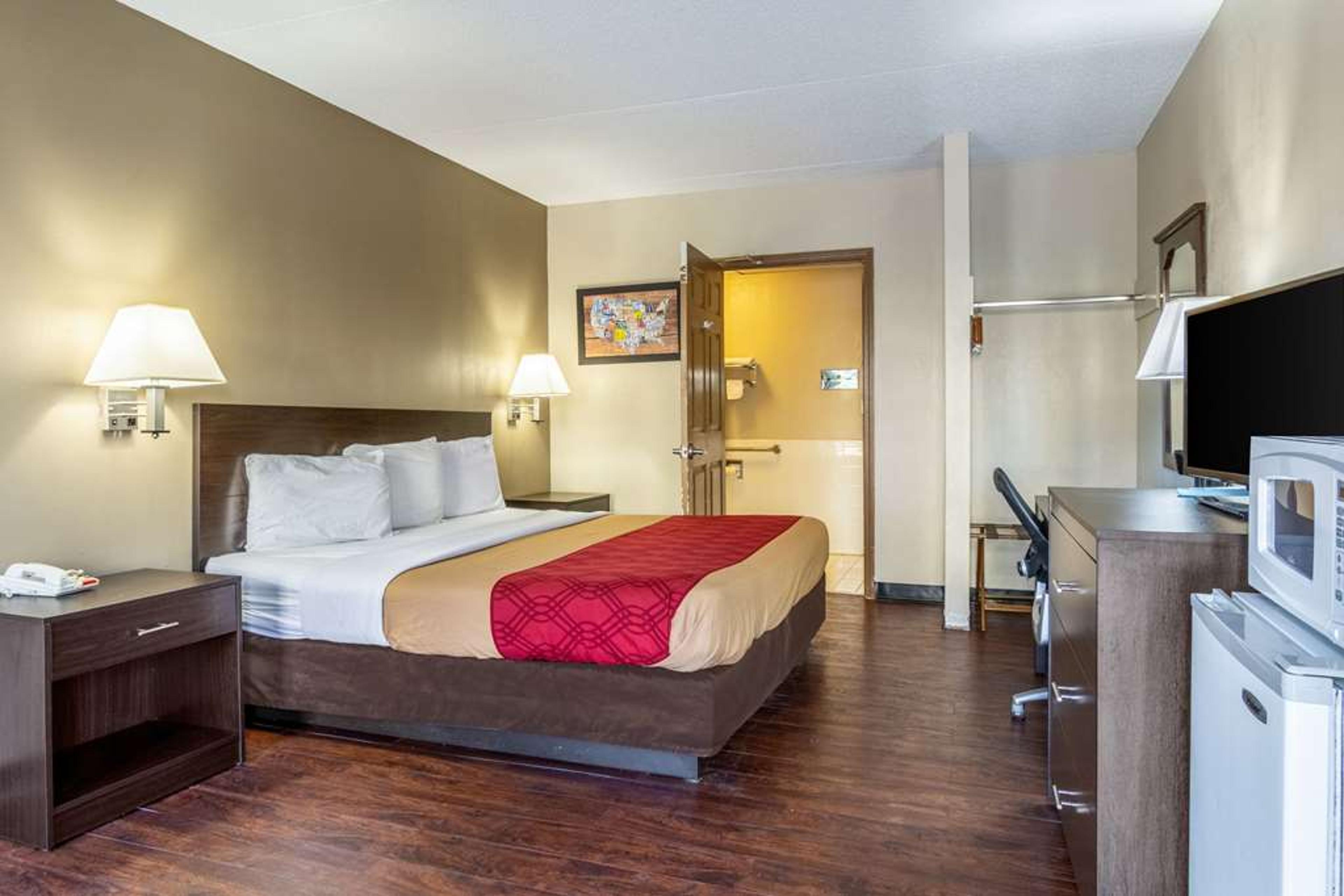 ECONO LODGE CONYERS