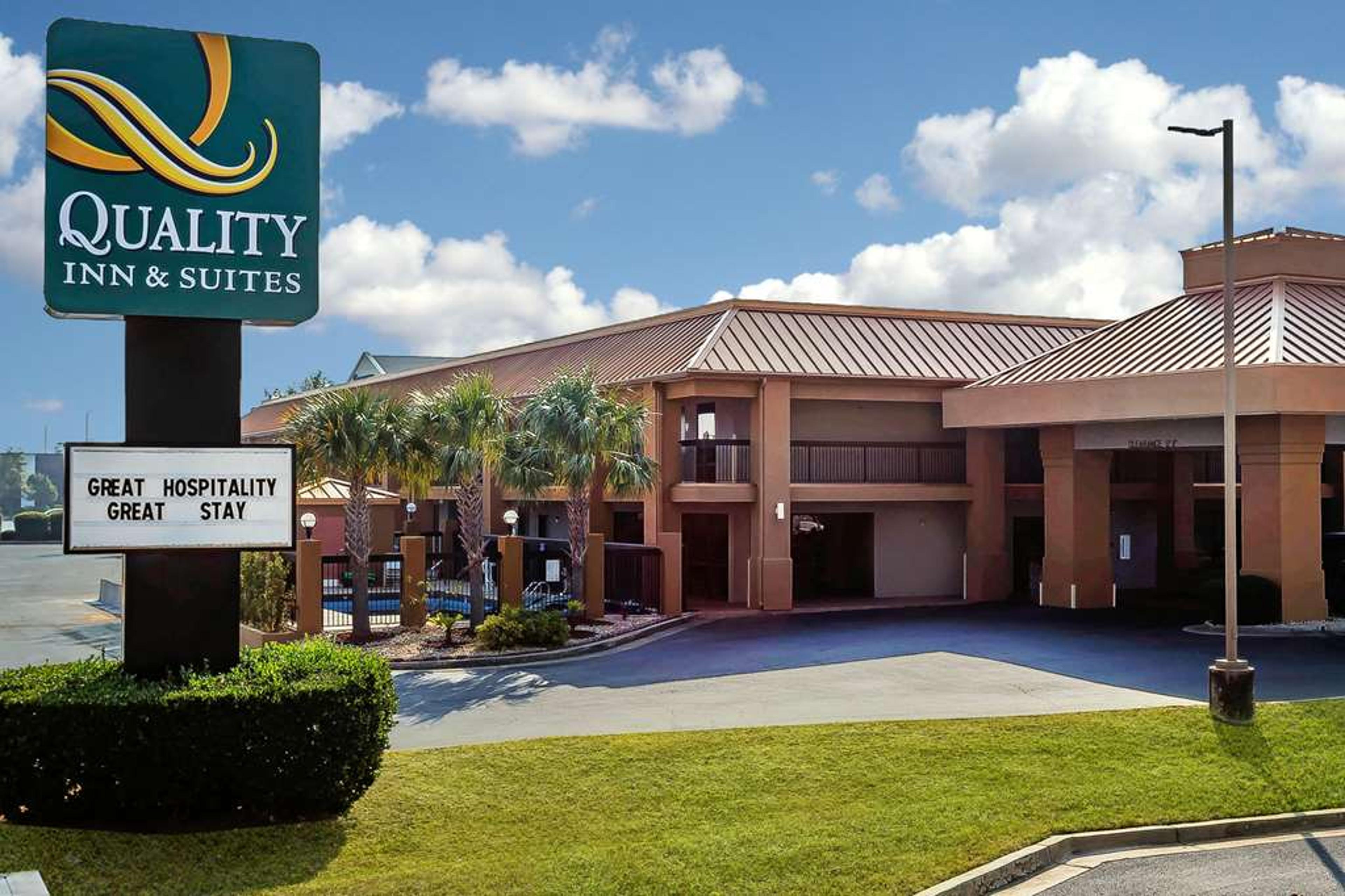 QUALITY INN AND SUITES NEAR ROBINS