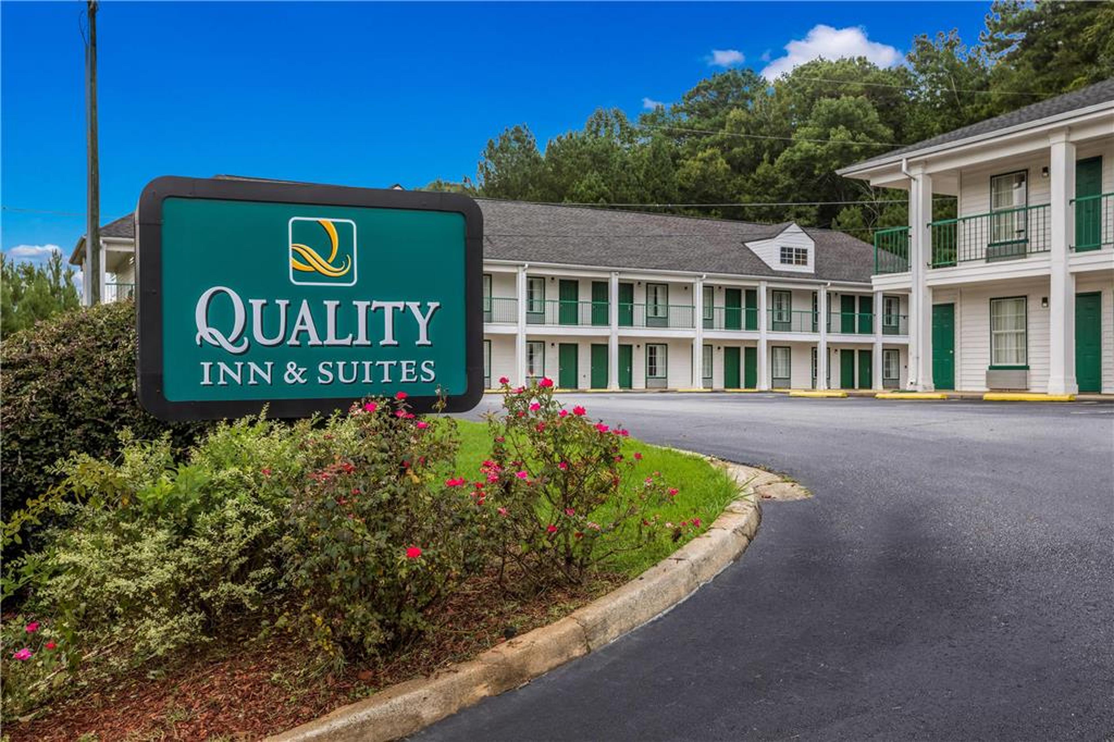 QUALITY INN AND SUITES GREENSBORO N