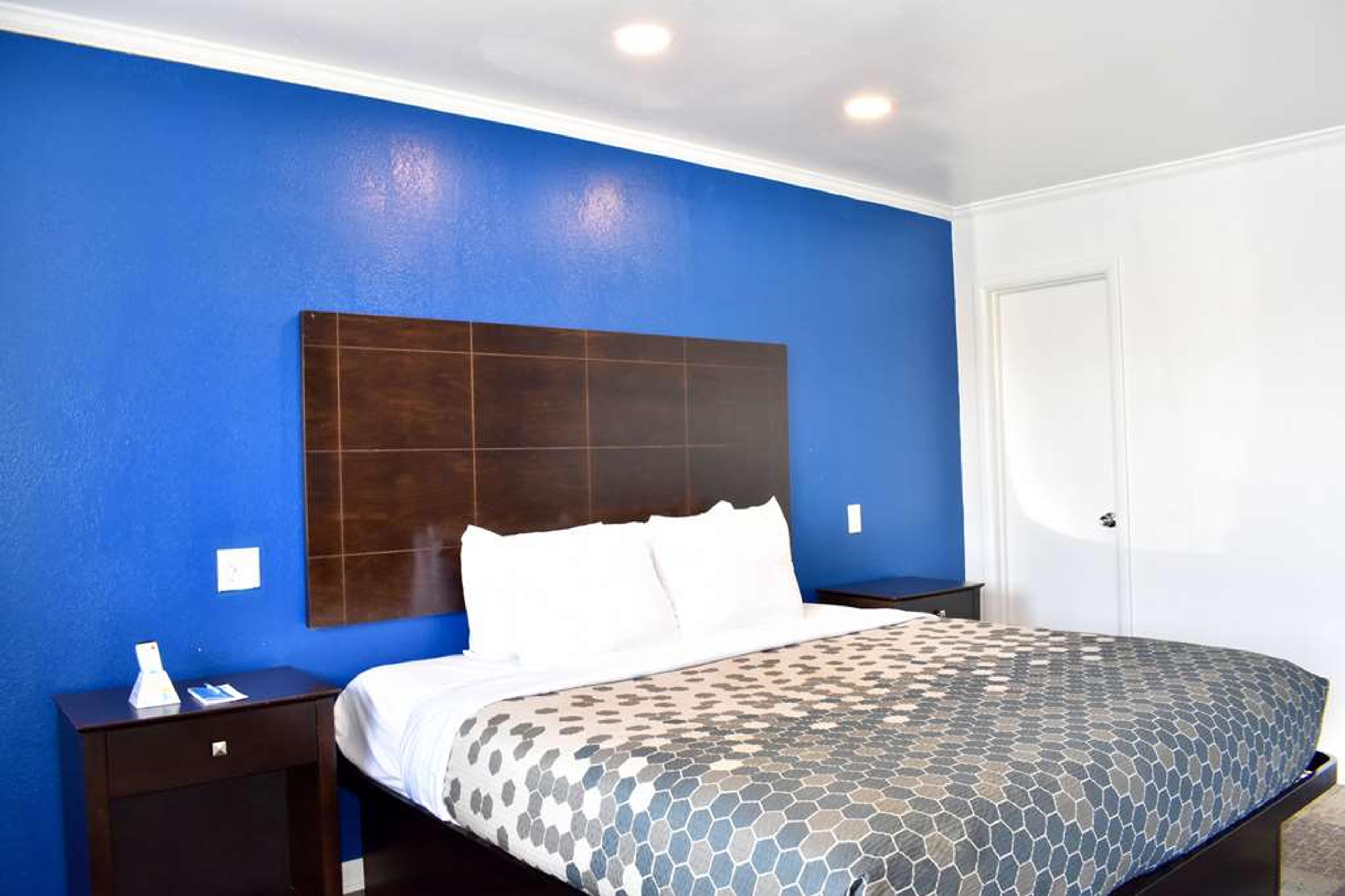 RODEWAY INN
