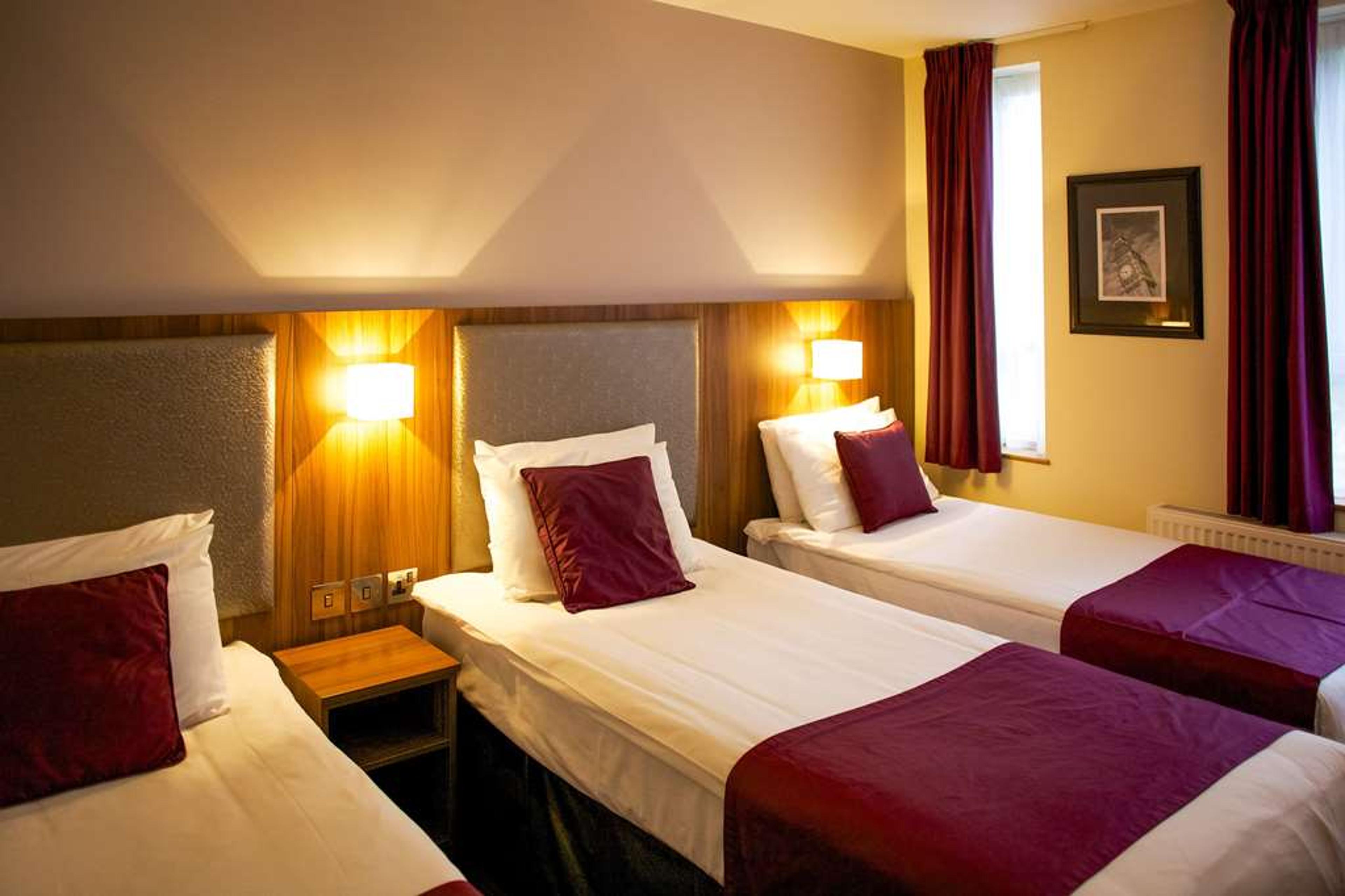 QUALITY HOTEL HAMPSTEAD