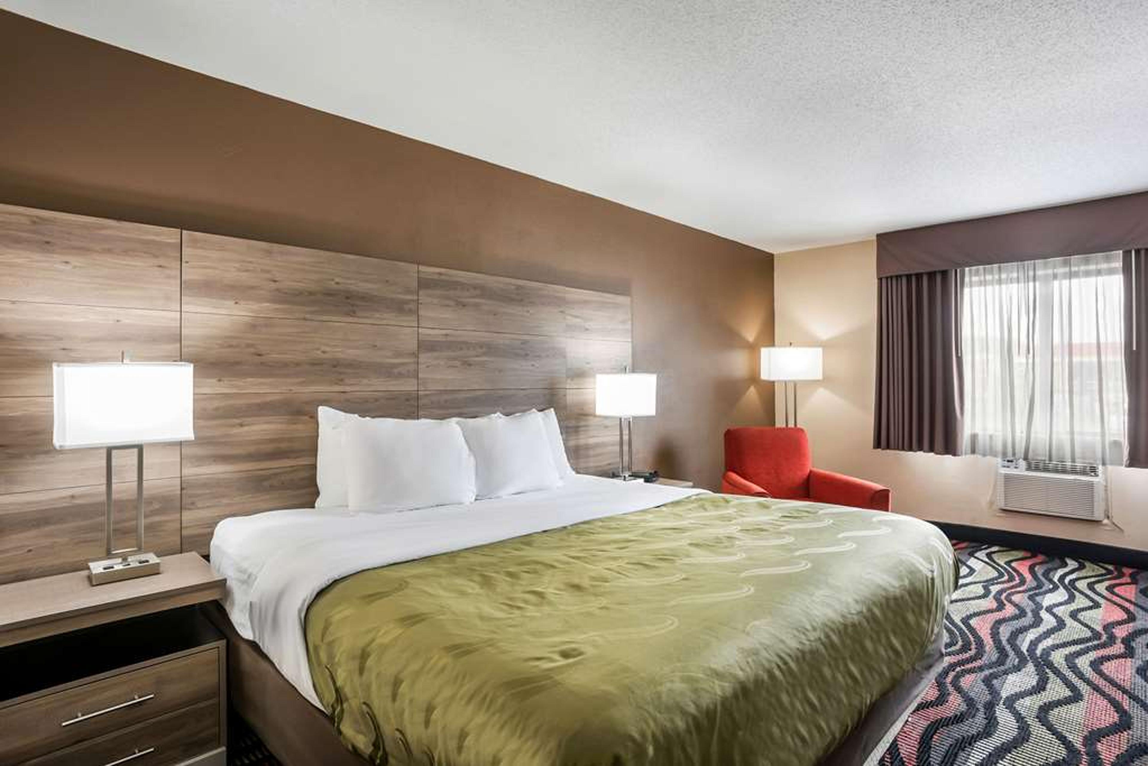 QUALITY INN CEDAR RAPIDS SOUTH