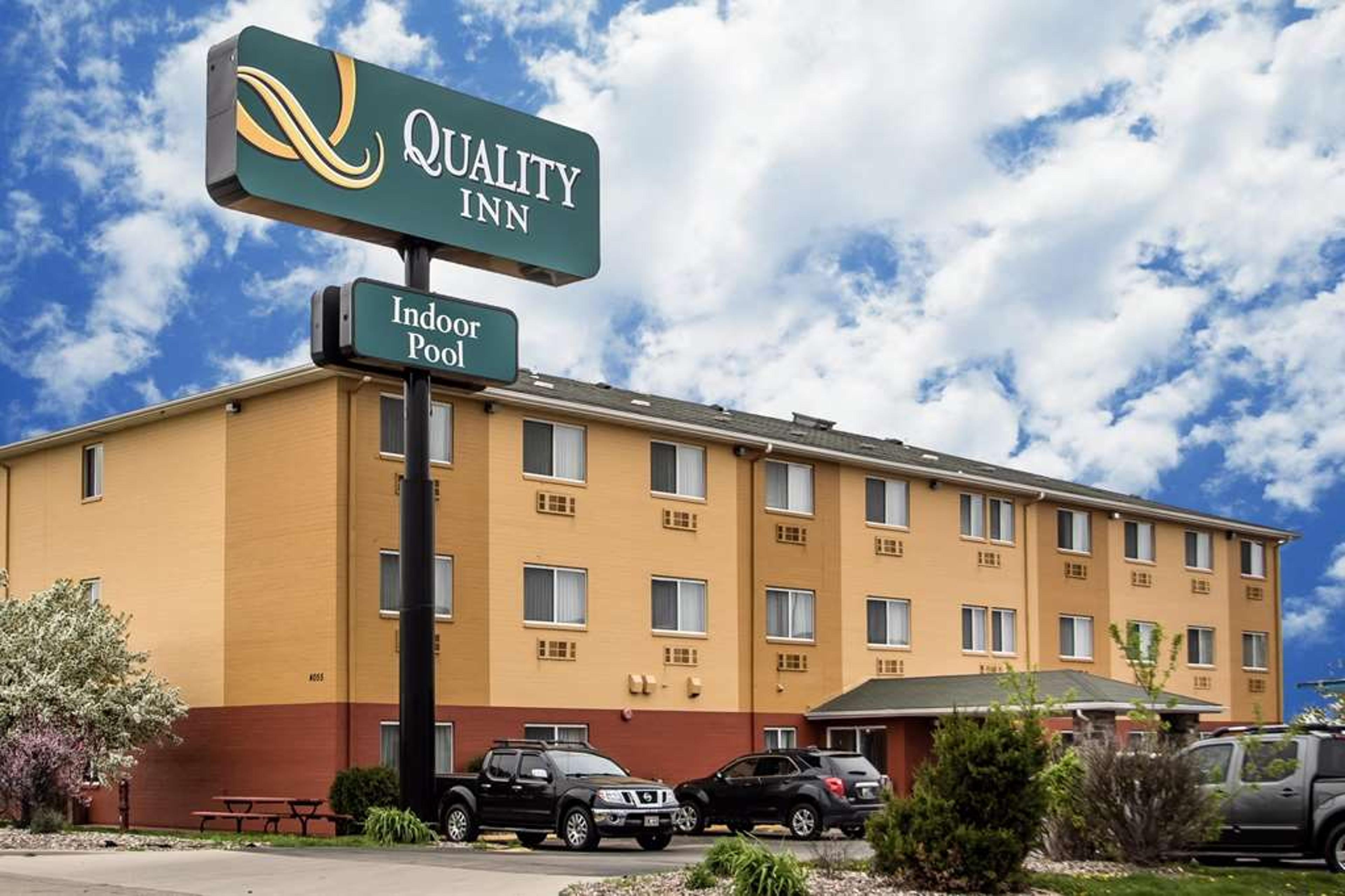 QUALITY INN DUBUQUE ON HWY 20
