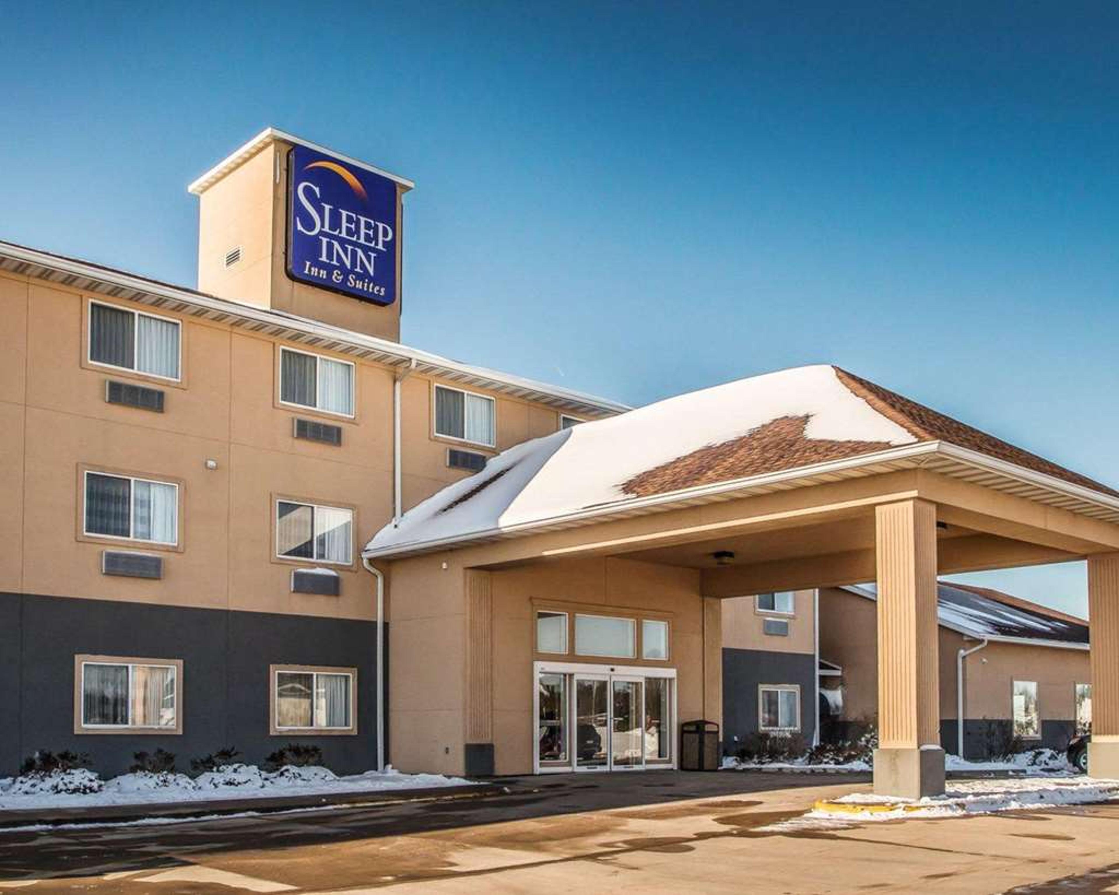 SLEEP INN AND SUITES MOUNT VERNON