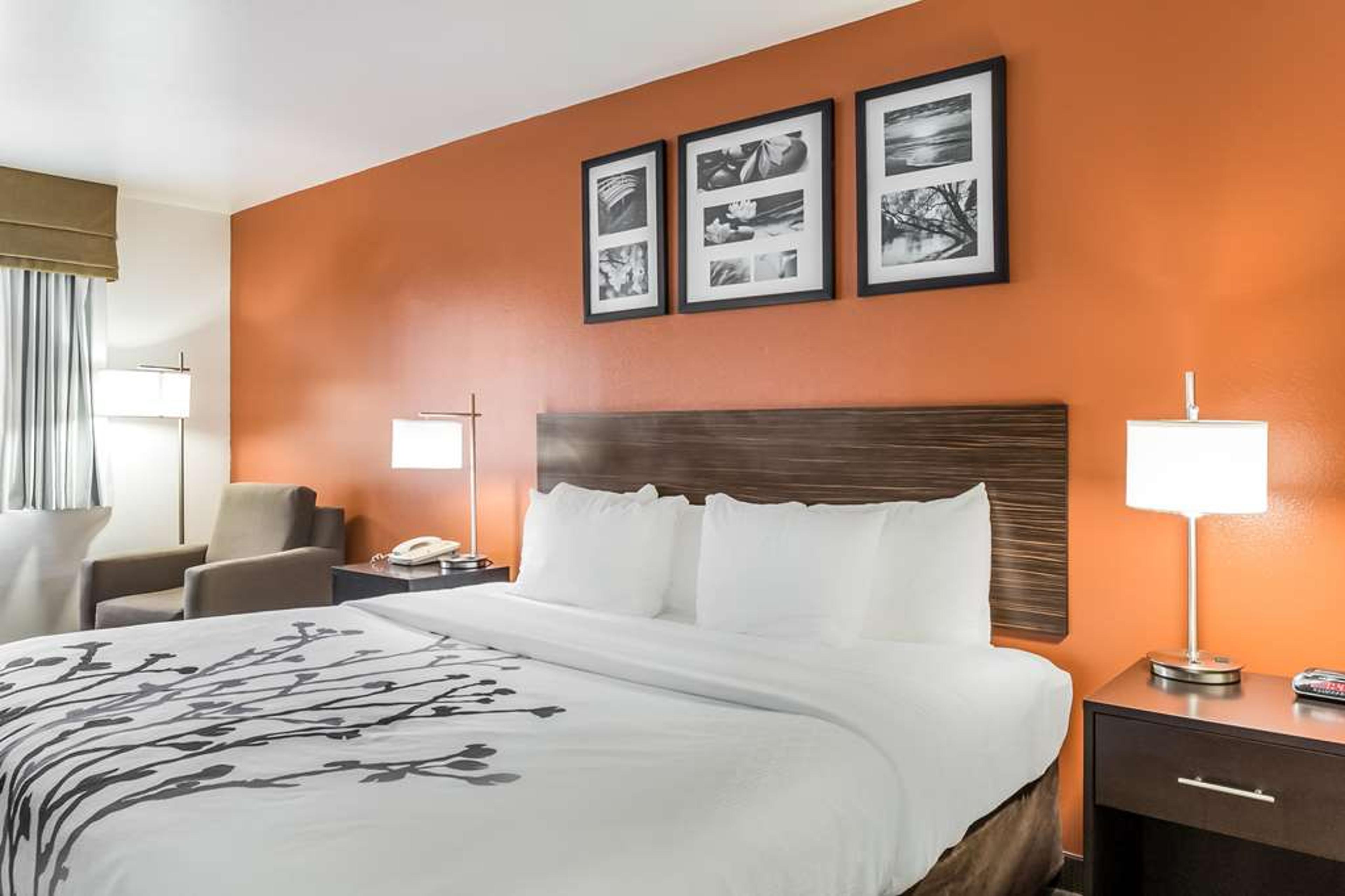 SLEEP INN