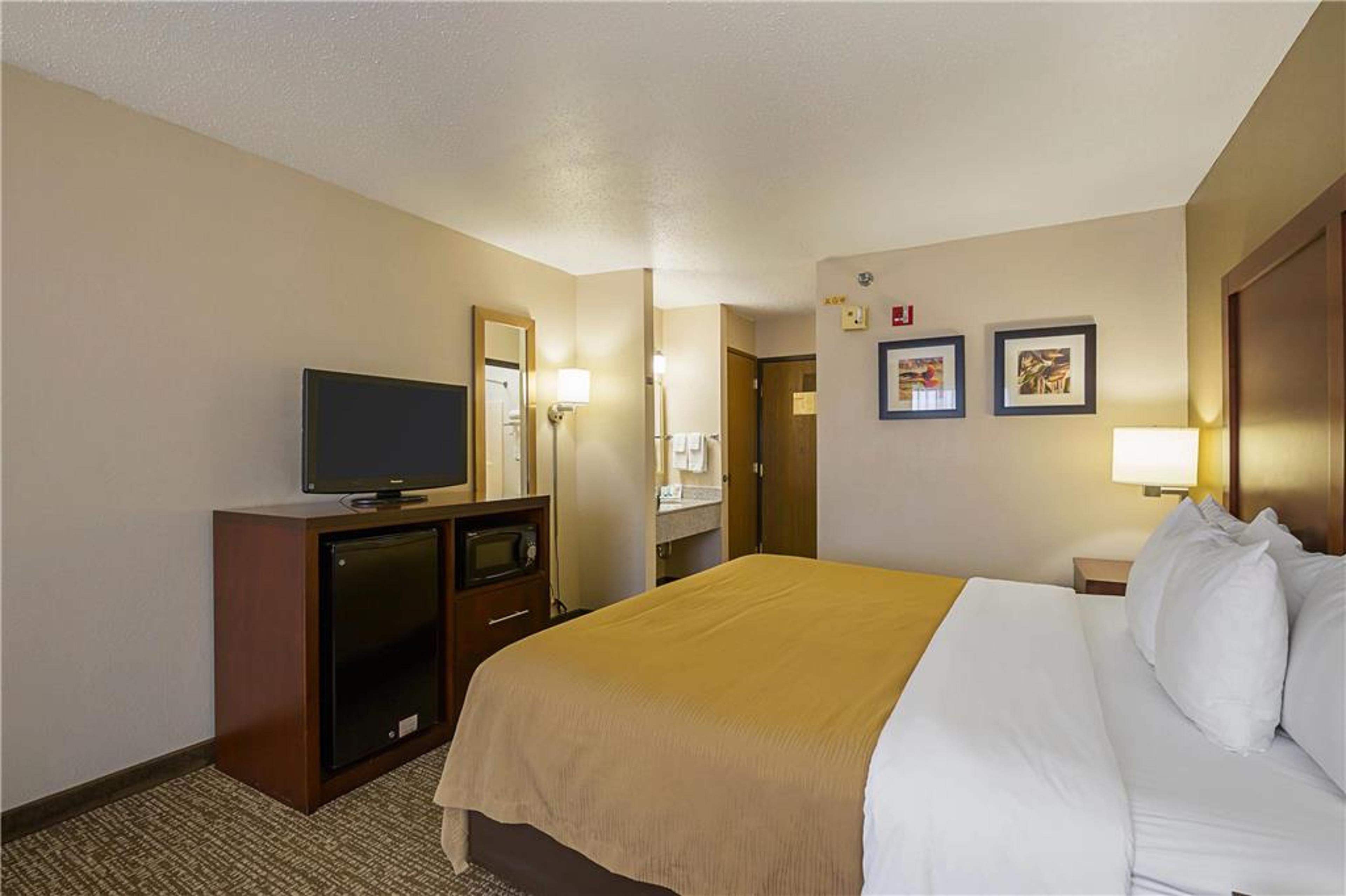 QUALITY INN WAVERLY